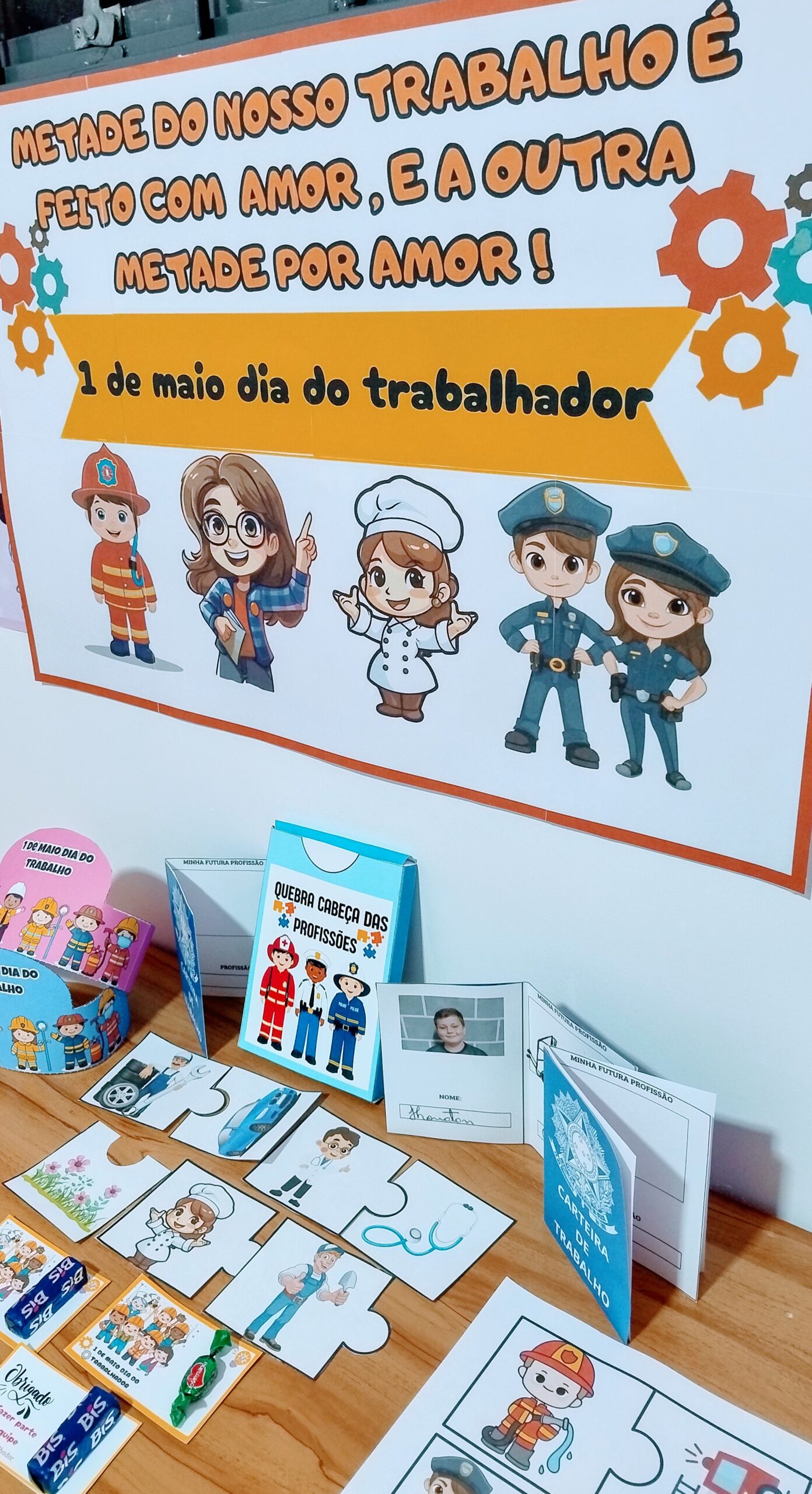 Atividades de Dia do Trabalhador para imprimir — amostra 5: Leve o Dia do Trabalhador à sala com um PDF para imprimir que…