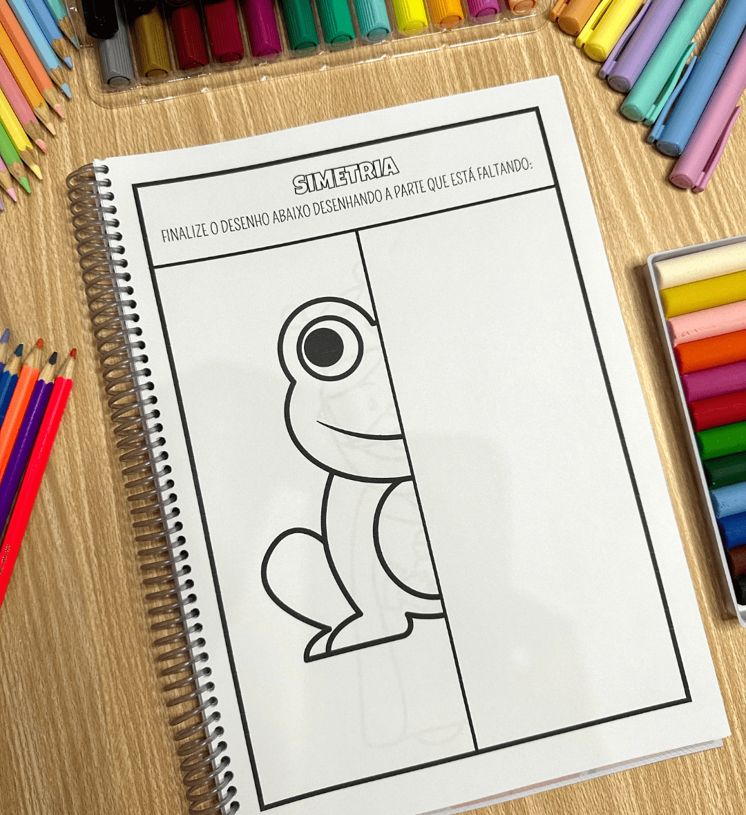 Atividades de simetria para Educação Infantil em PDF — amostra 5: Explore a simetria com uma apostila em PDF com mais de 40…