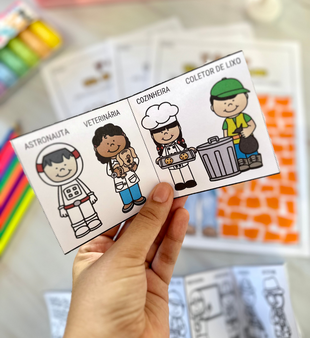 Atividades Dia do Trabalho com Livrinho das Profissões em PDF — amostra 4: Para quem é indicado