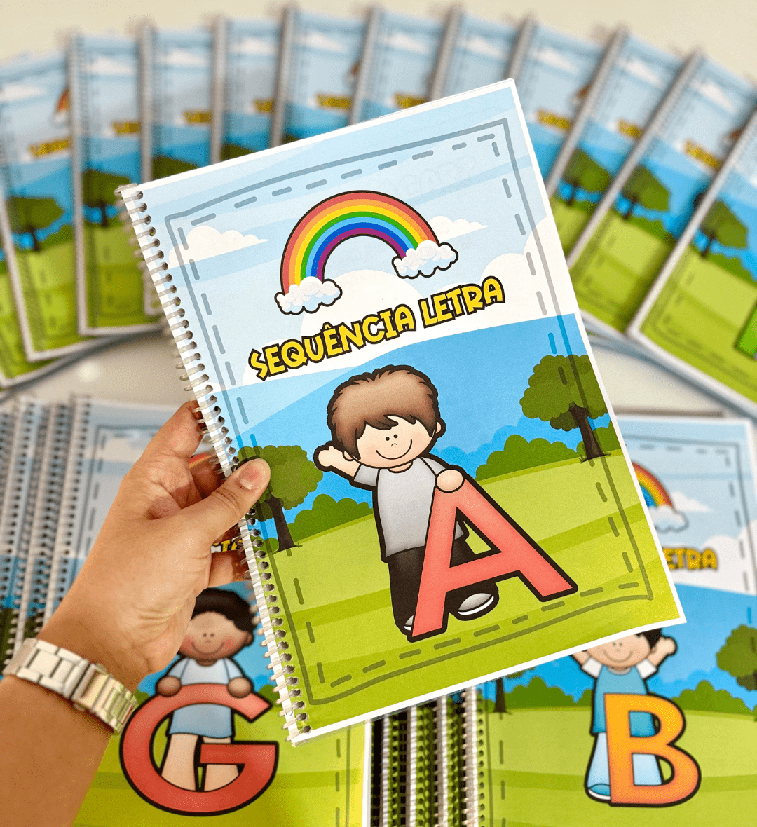 Atividades do Alfabeto: 26 Apostilas em PDF para Imprimir — amostra 1: Atividades do alfabeto para apoiar a alfabetização