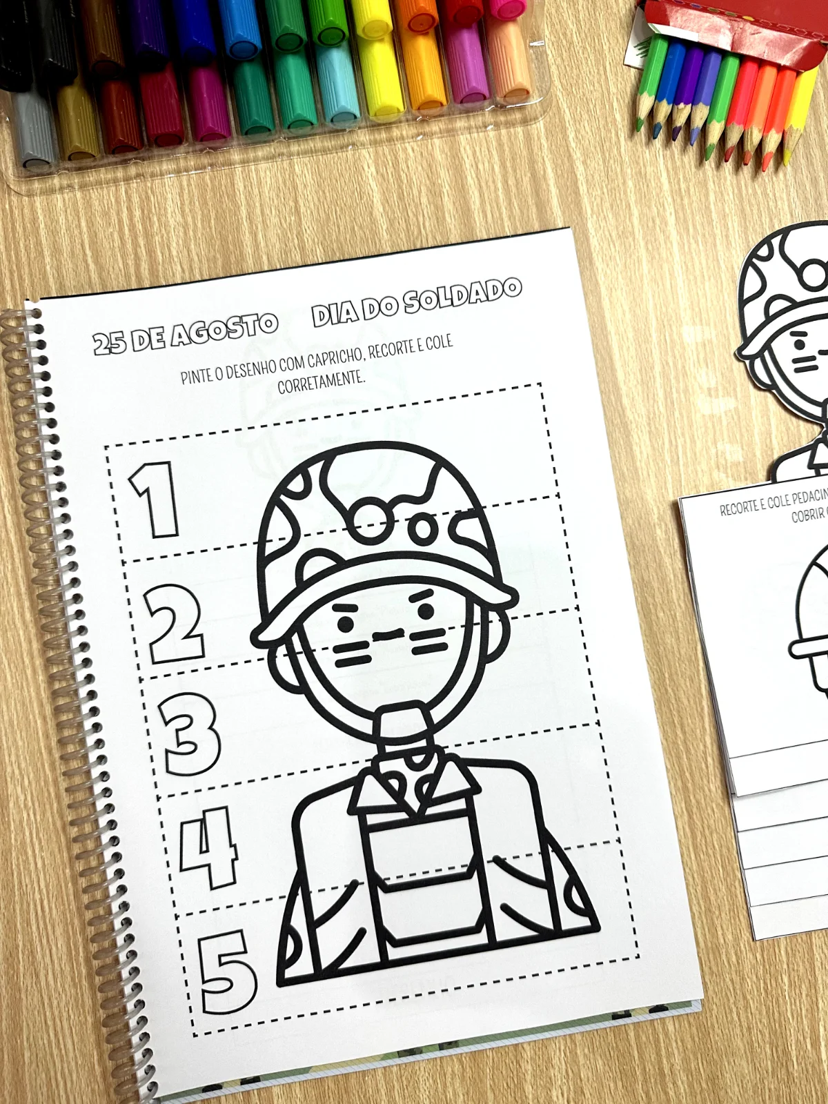 Atividades Lúdicas para Educação Infantil 25 de Agosto — amostra 2: A apostila de atividades Dia do Soldado inclui 14…