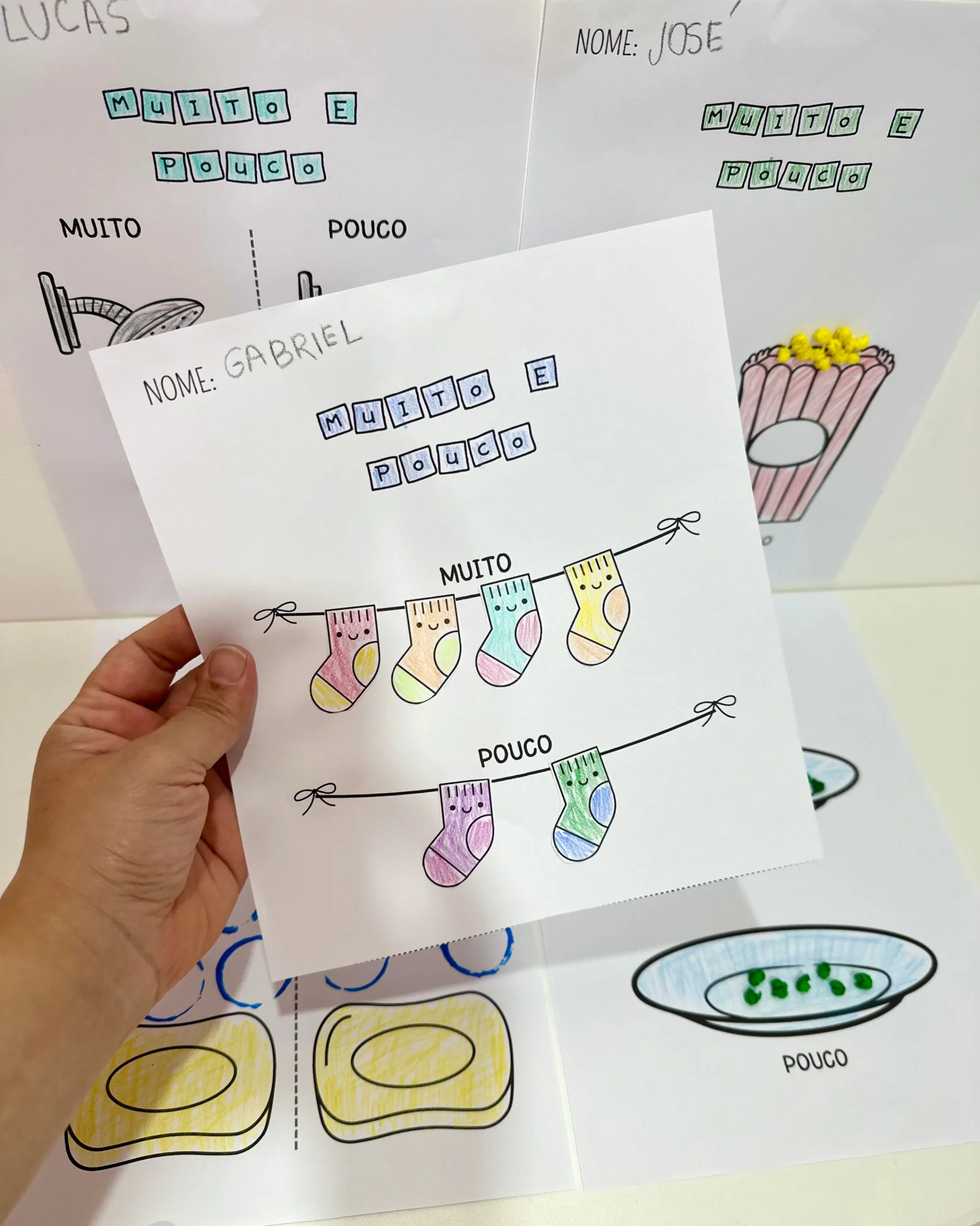 Atividades Muito e Pouco Conceitos Matemáticos e Artes — amostra 6: Atividades de artes tema Conceitos Grande e Pequeno…