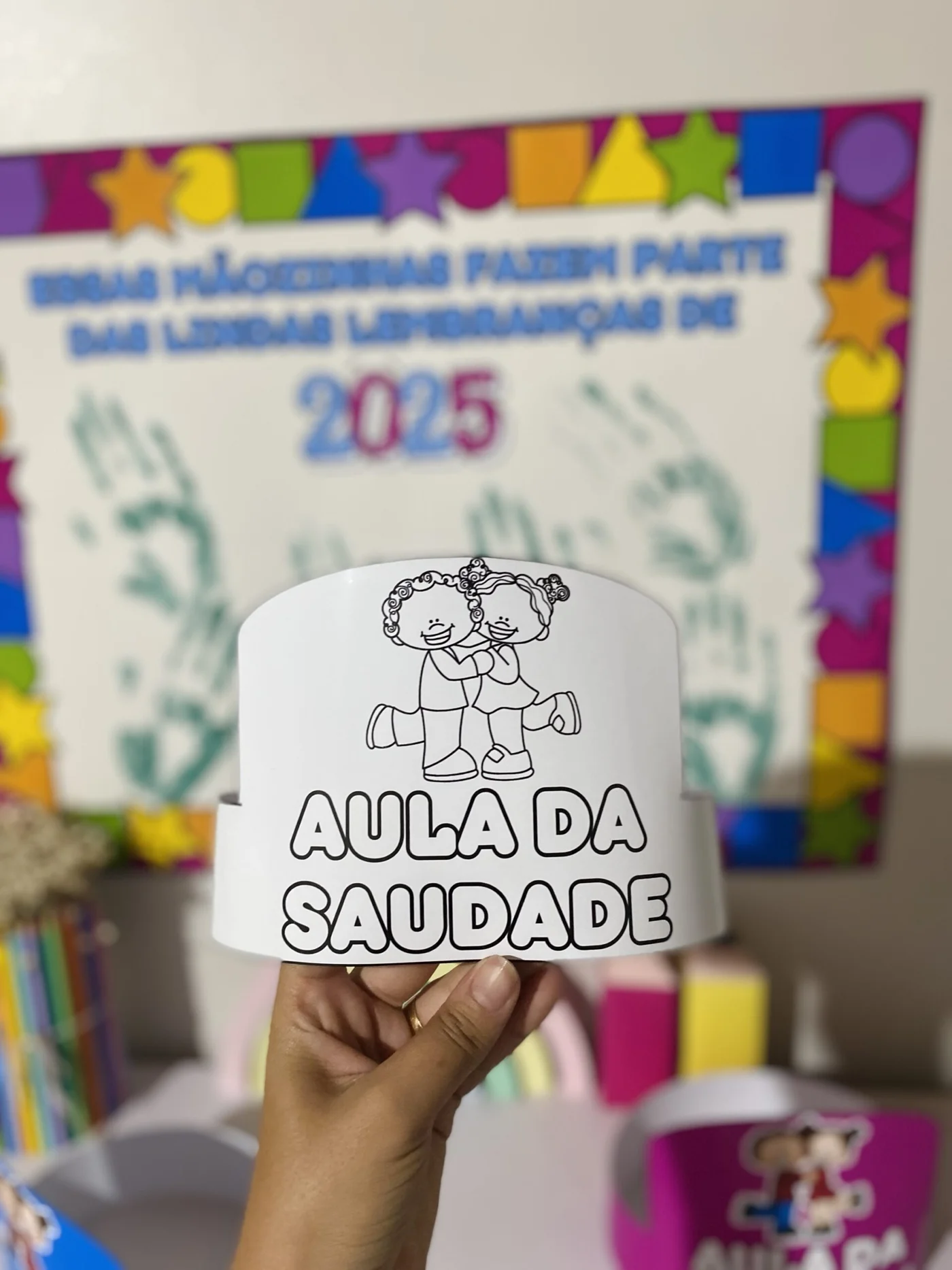 Aula da saudade — amostra 3: Painel “Carimbo das Mãozinhas – Aula da Saudade” ✨ Este painel foi criado especialmente para o…