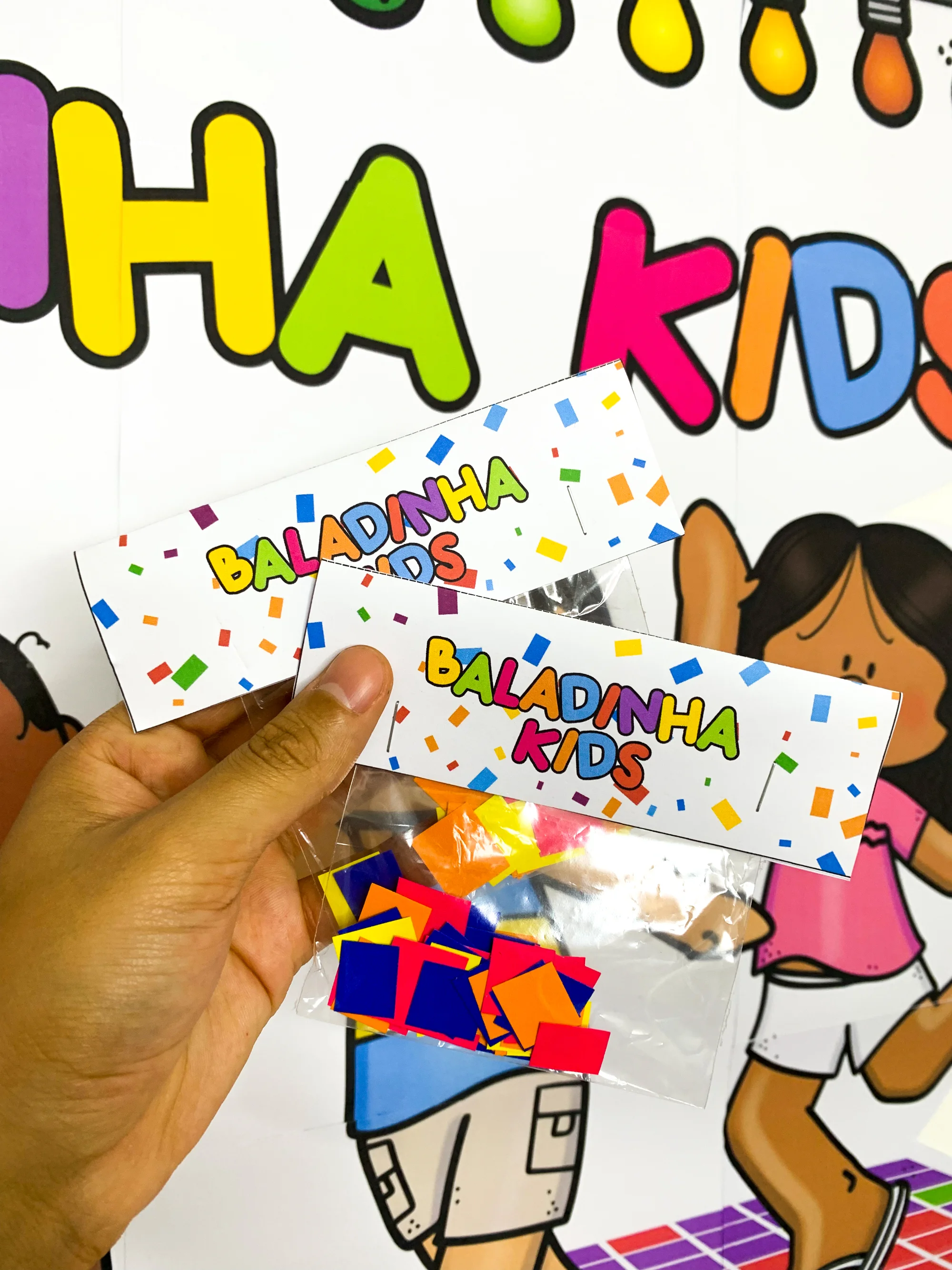 Baladinha Kids – Kit de Atividades Lúdicas para Educação Infantil — amostra 3: Transforme a sala de aula em uma baladinha… Baladinha Kids – Kit de Atividades Lúdicas para Educação Infantil — amostra 3: Transforme a sala de aula em uma baladinha…