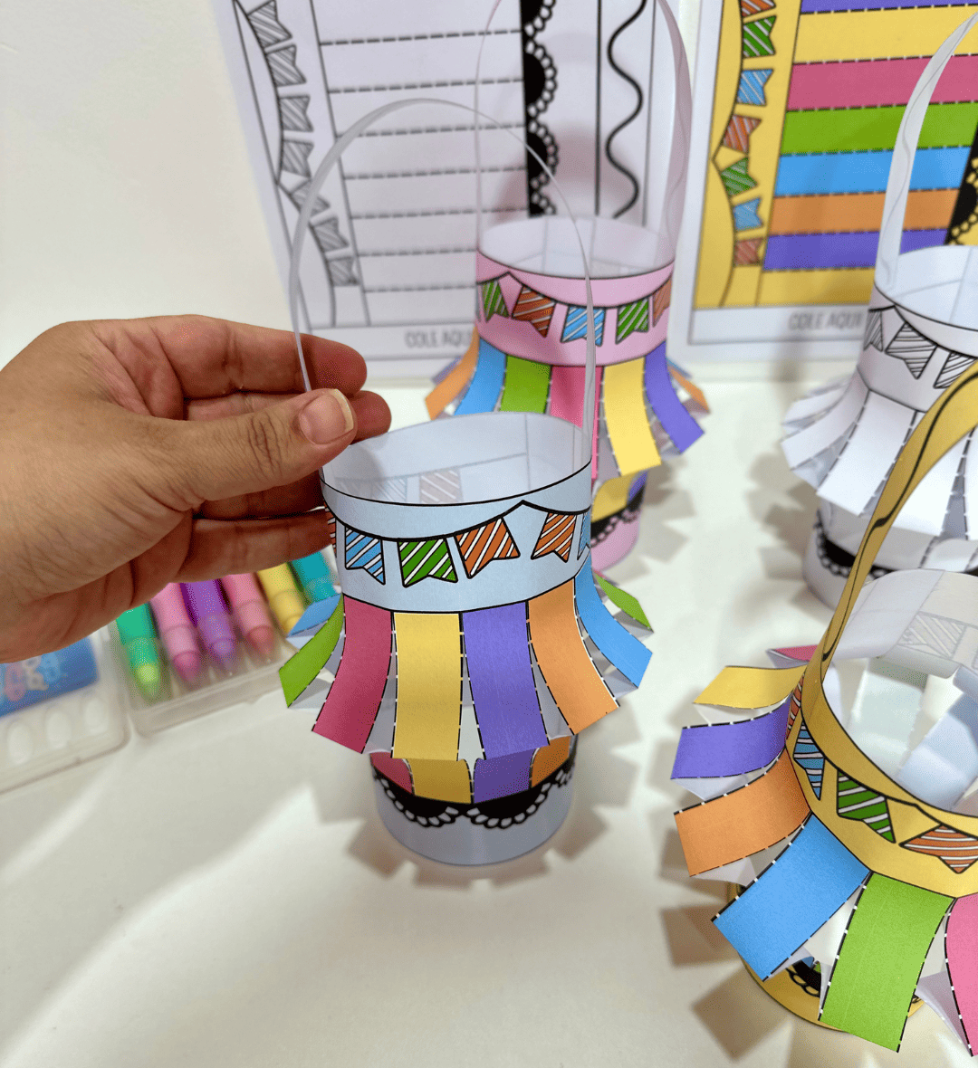Balão 3D Festa Junina: PDF colorido e para colorir — amostra 3: Como usar o balão 3D em sala de aula