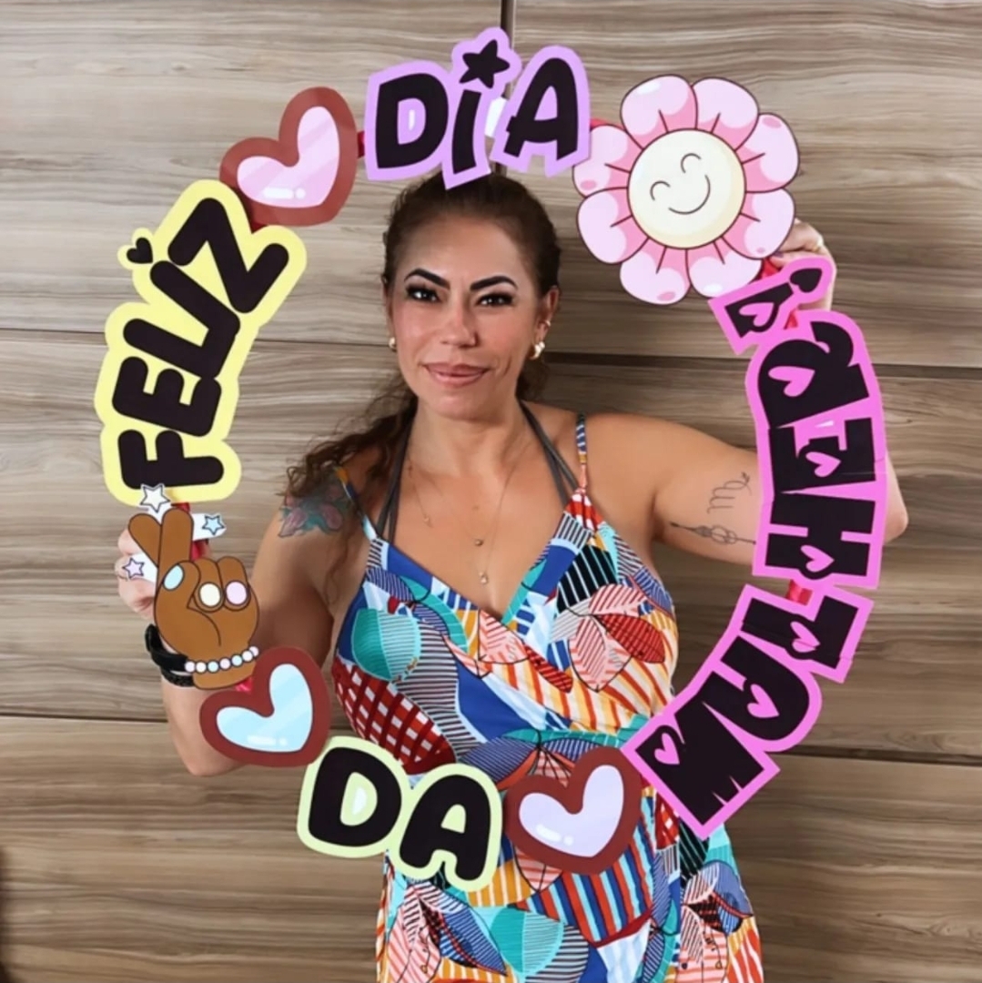 Bambolê / moldura para foto: dia da mulher – PDF para Imprimir — capa do material