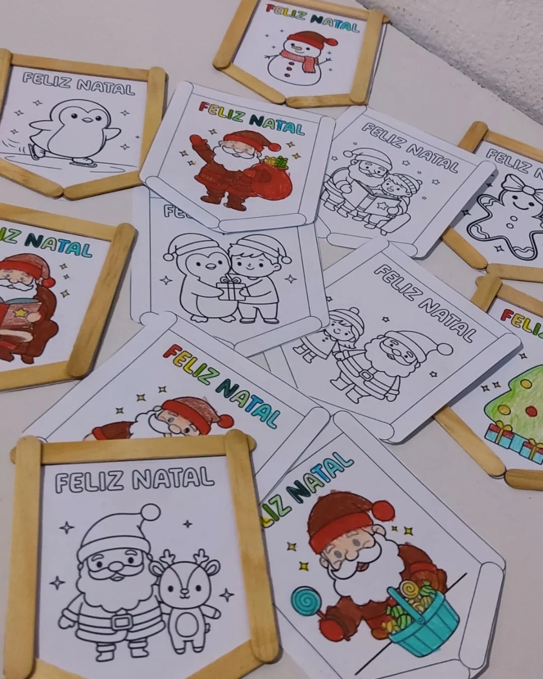 Bandeirinhas de Natal para Colorir – 12 Modelos em PDF — amostra 5: Atividade de Natal em PDF com 12 modelos de… Bandeirinhas de Natal para Colorir – 12 Modelos em PDF — amostra 5: Atividade de Natal em PDF com 12 modelos de…