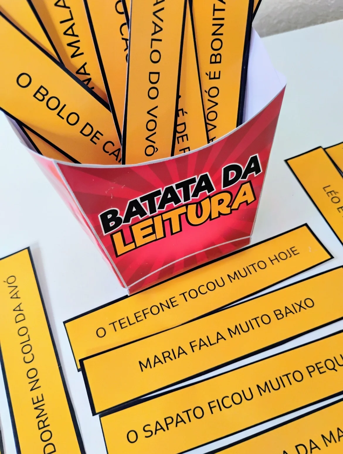 Batata da leitura — amostra 1: Batata da Leitura Este arquivo em PDF contém 32 frases curtas e simples , elaboradas para…