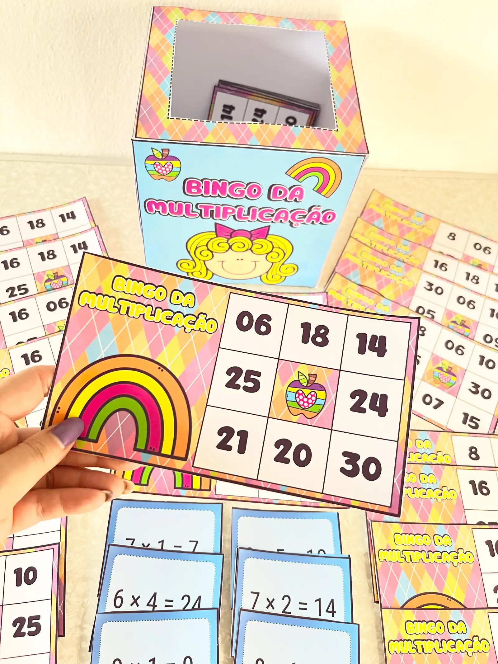 BINGO DA MULTIPLICAÇÃO - ANOS INICIAIS ALFABETIZAÇÃO — amostra 3: Com o Bingo da Multiplicação , os alunos resolvem as…