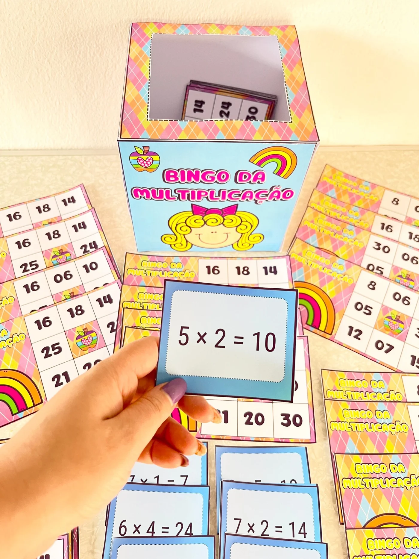 Bingo da multiplicação — amostra 1: Você recebe seu arquivo por e-mail ou baixe aqui mesmo no site Bingo da multiplicação…