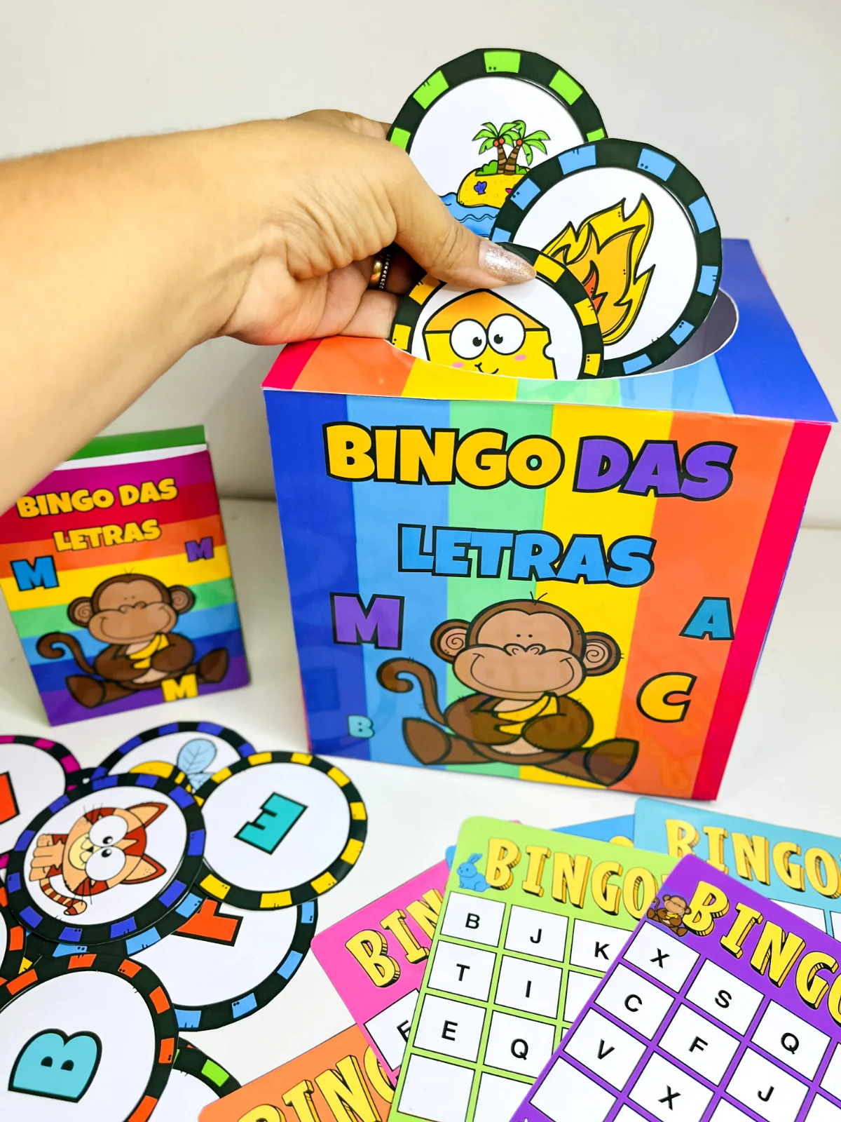 Bingo das Letras: Jogo de Alfabetização em PDF — amostra 5: Cartelas de bingo com letras e imagens para brincar em grupo e…