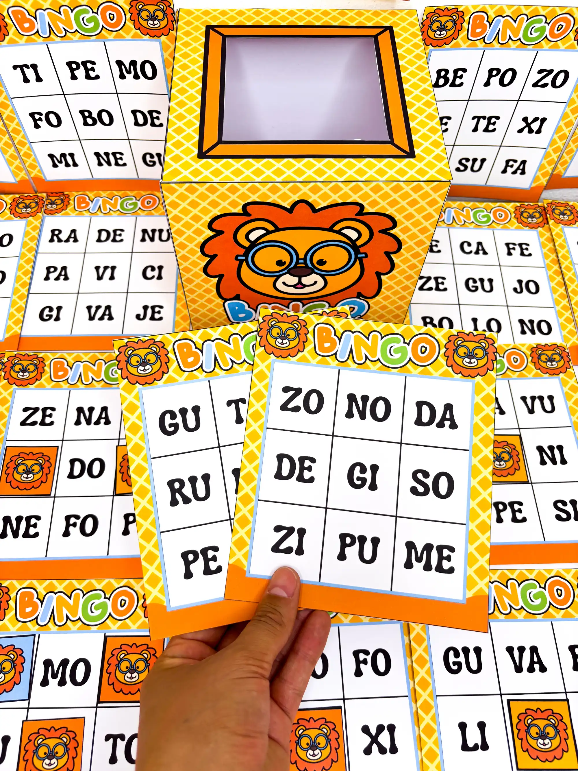 Bingo das Sílabas Simples em PDF - Tema Leãozinho: Kit Completo — amostra 5: Bingo das Sílabas Simples em PDF tema Leãozinho Bingo das Sílabas Simples em PDF - Tema Leãozinho: Kit Completo — amostra 5: Bingo das Sílabas Simples em PDF tema Leãozinho