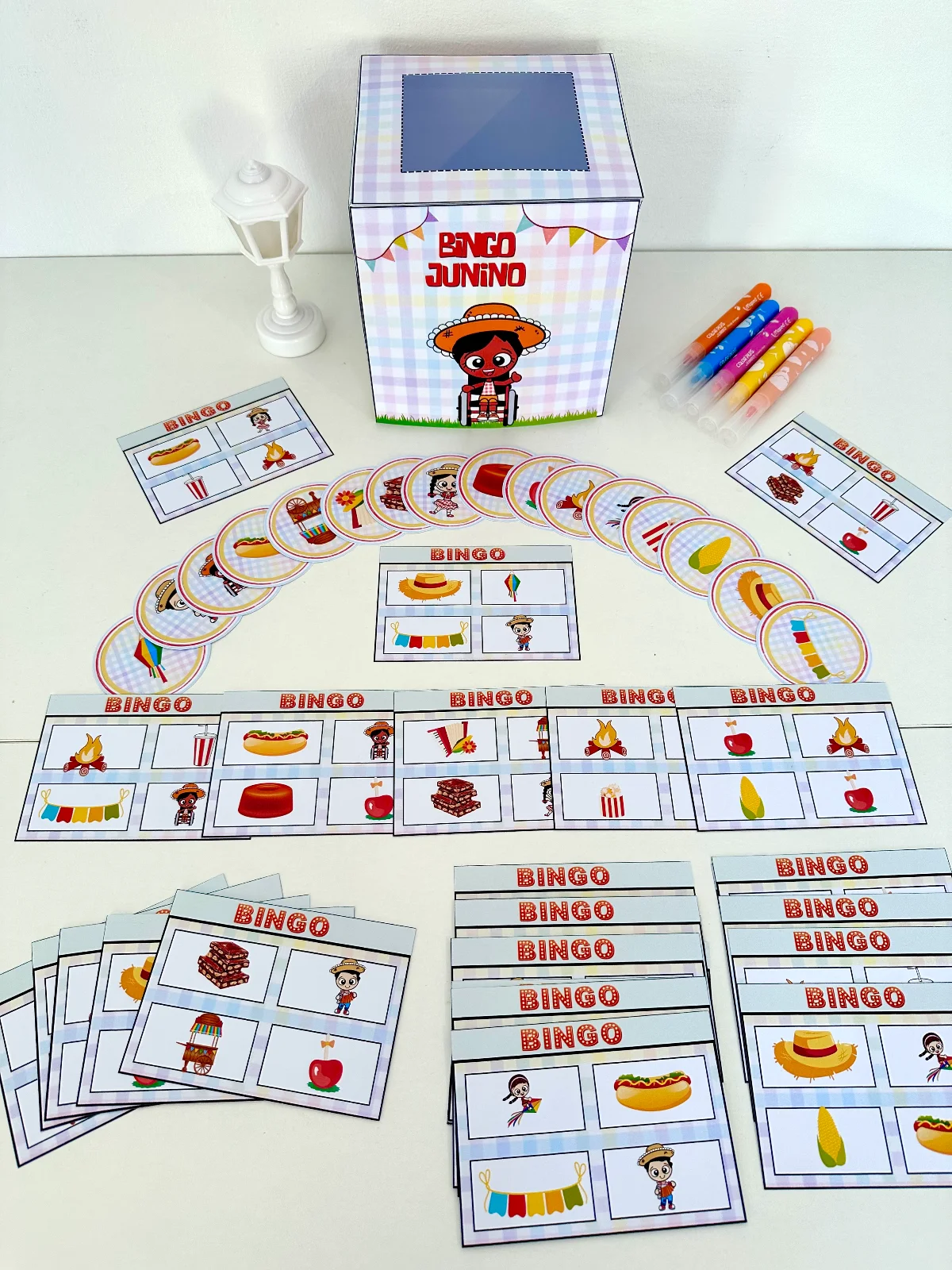 Bingo Junino - 28 cartelas – PDF para Imprimir — amostra 3: Arquivo Bingo Junino com 28 cartelas diferentes com imagens…