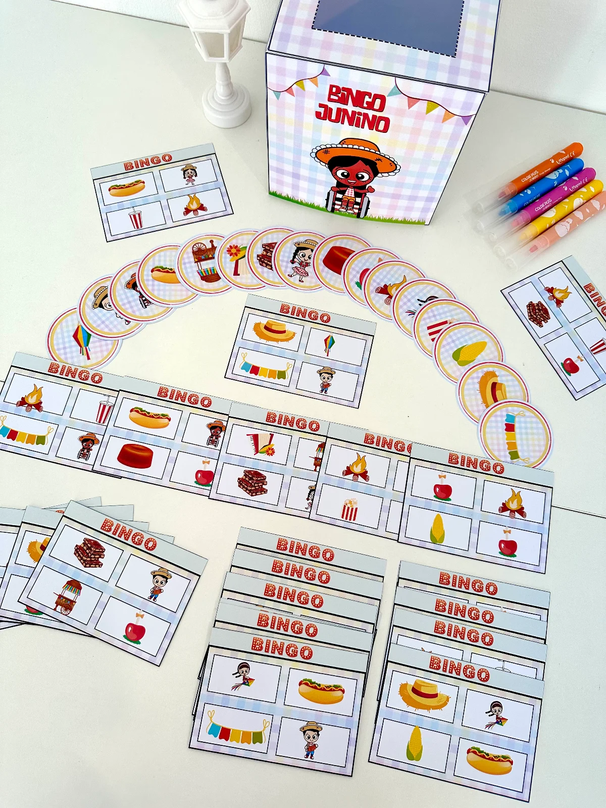 Bingo Junino - 28 cartelas – PDF para Imprimir — amostra 4: Arquivo Bingo Junino com 28 cartelas diferentes com imagens…