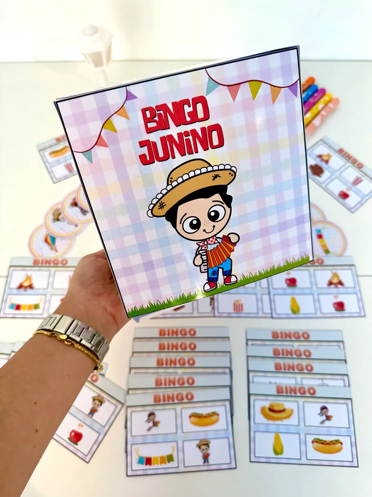 Bingo Junino - 28 cartelas – PDF para Imprimir — amostra 5: Arquivo Bingo Junino com 28 cartelas diferentes com imagens…