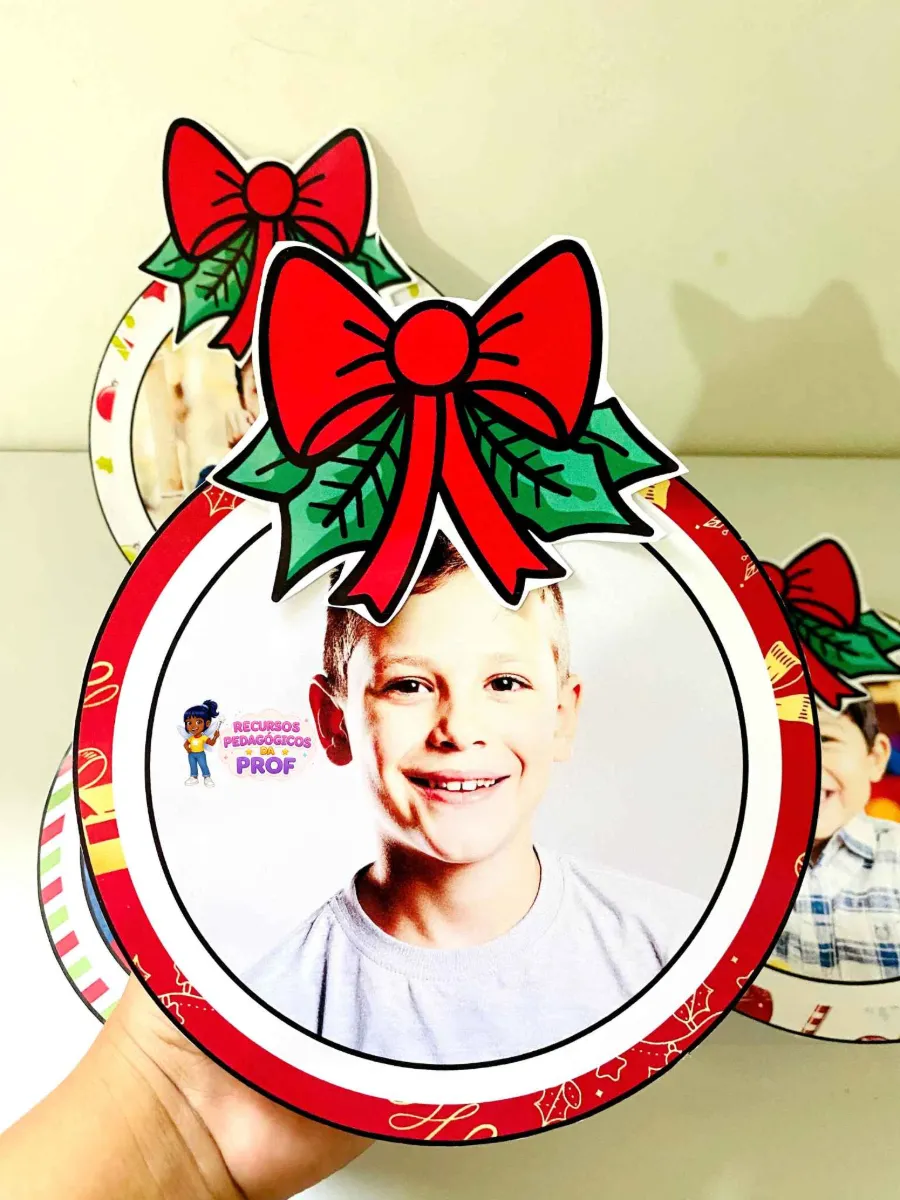 Bolinhas de Natal Editáveis — amostra 5: As Bolinhas de Natal Editáveis são uma forma especial de valorizar a identidade e…