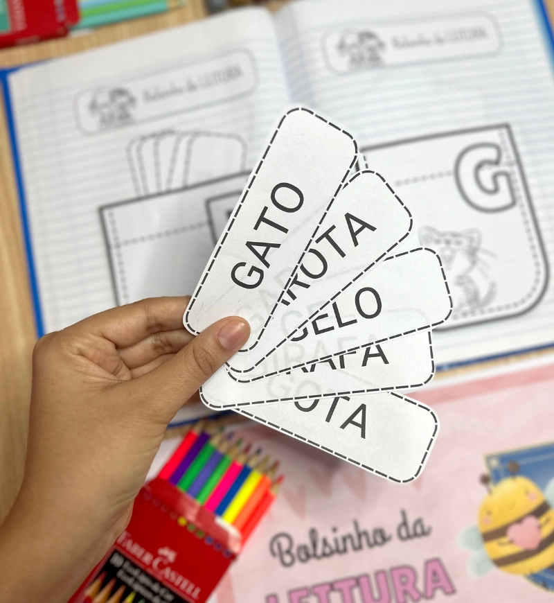 Bolsinho da Leitura: Alfabeto e Palavras em PDF — amostra 1: Bolsinho da Leitura para trabalhar letras e palavras