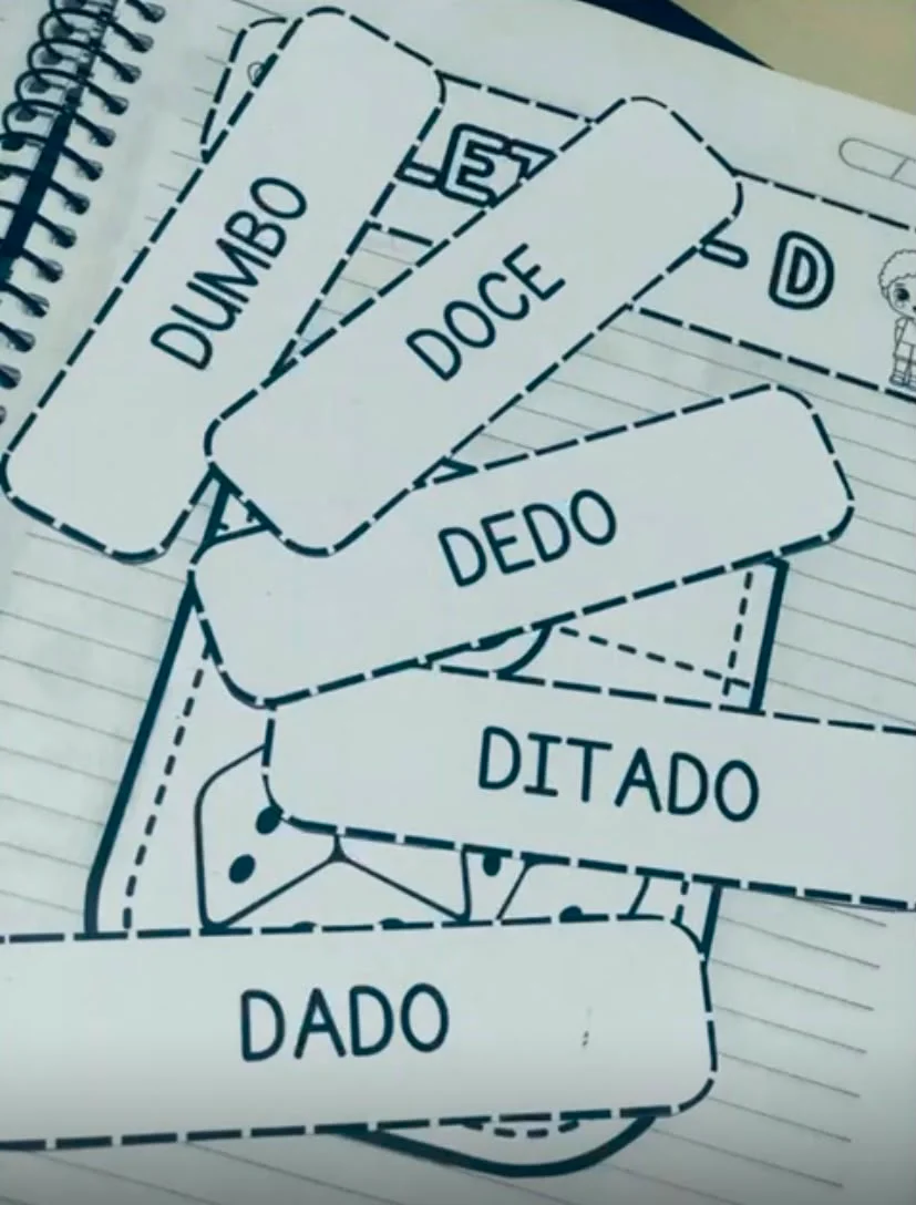 Bolsinho da Leitura: Atividade com Alfabeto — amostra 1: Ensine todas as letras do alfabeto de maneira lúdica e divertida