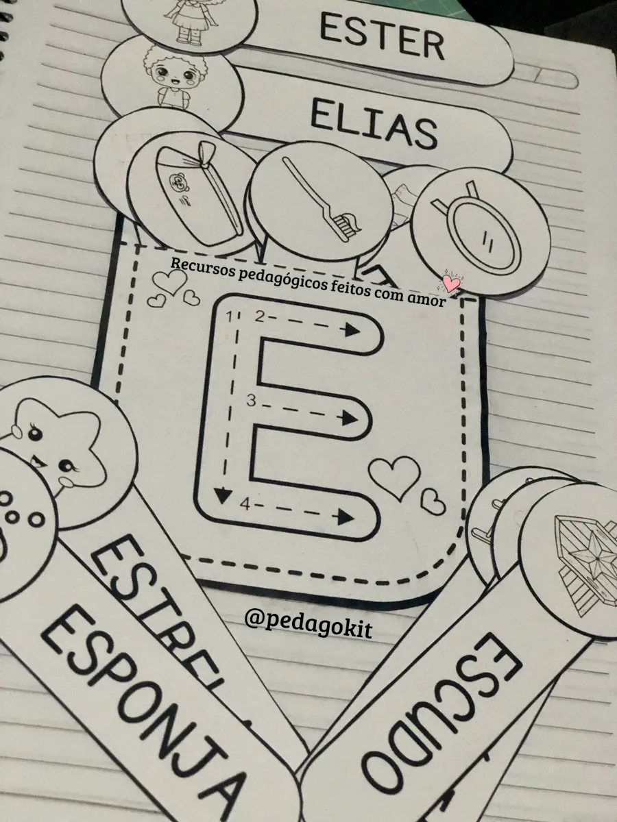 Bolsinho das vogais — Atividades para Educação Infantil: Que tal transformar o aprendizado das vogais em uma brincadeira…