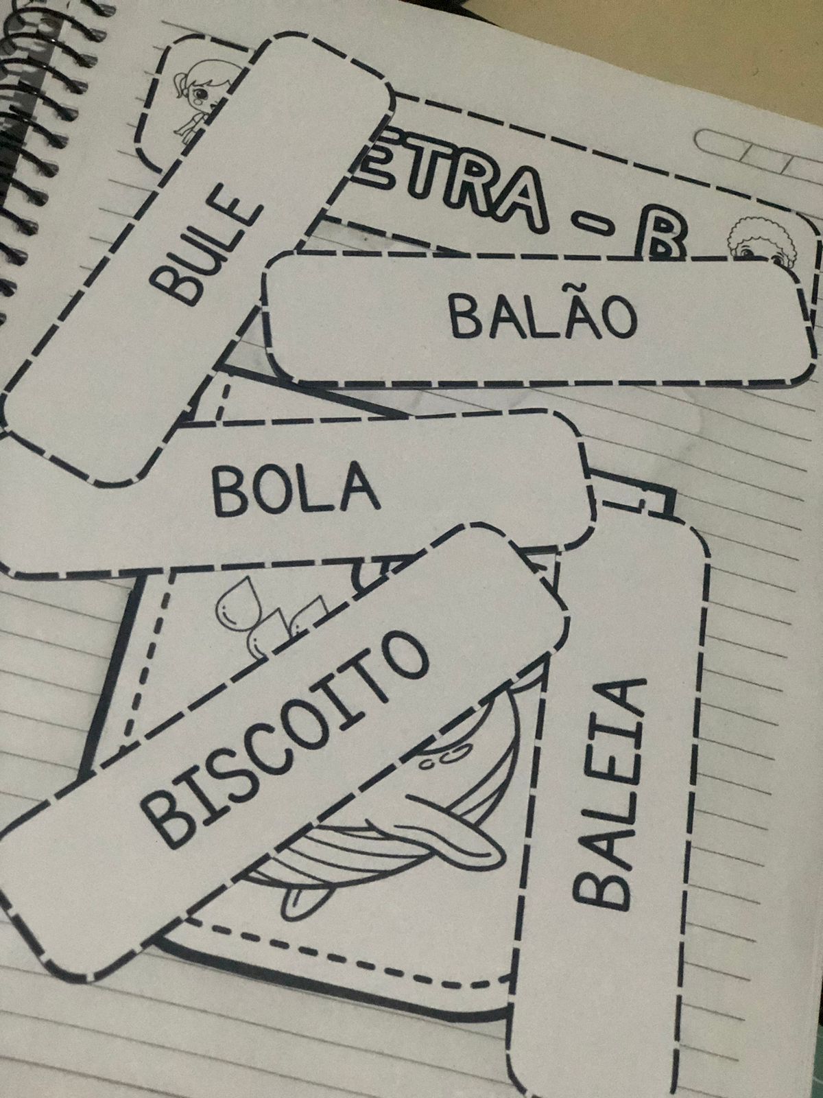 Bolsinhos do alfabeto : aprender o abc nunca foi tão divertido – Material Pedagógico — amostra 1: Sobre o BOLSINHOS DO…