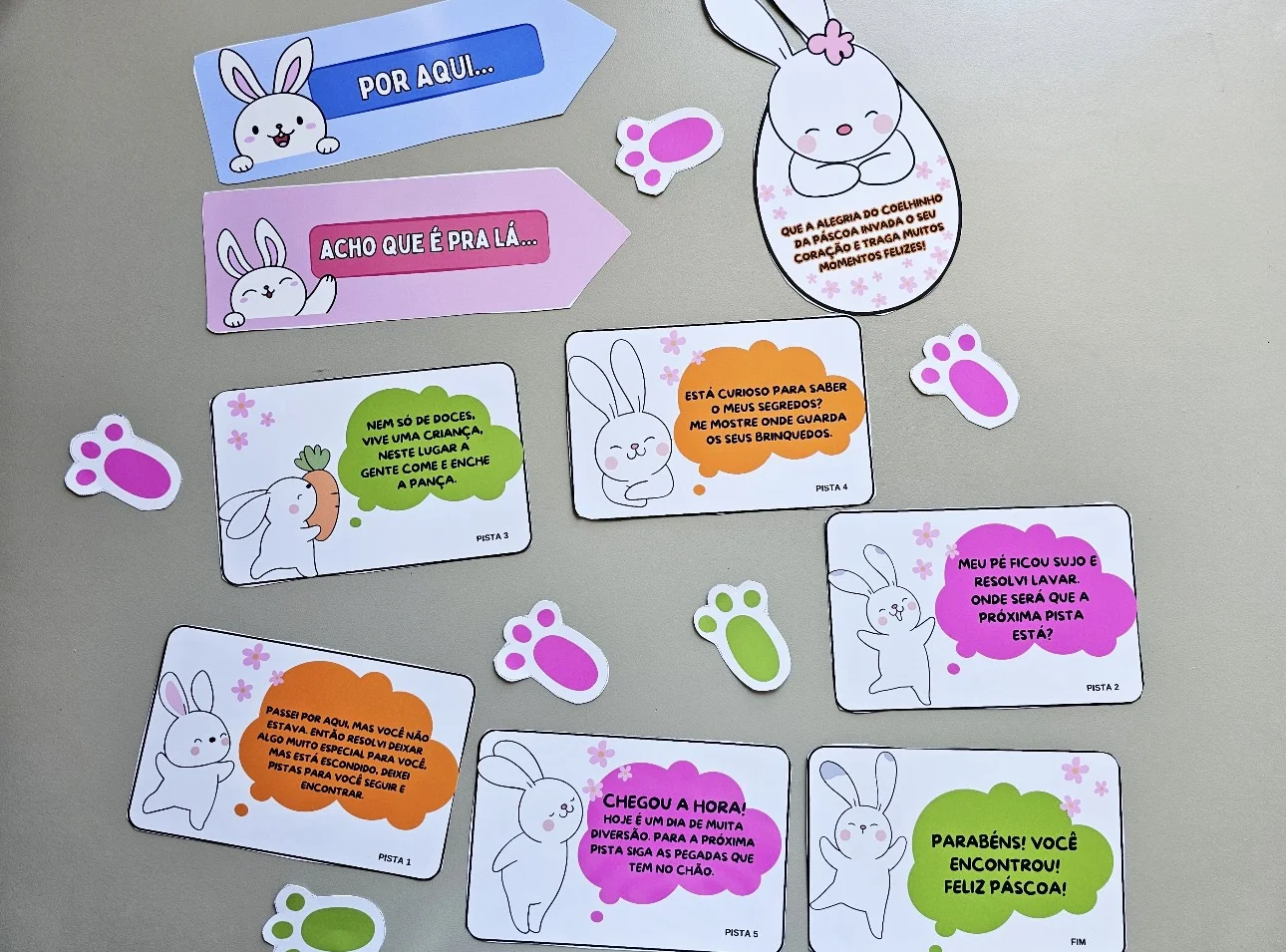 Caça aos ovos — amostra 4: Caça aos ovos com pistas 🐰🥚 Inclui placas, cartões com desafios e pegadas para guiar a criança…