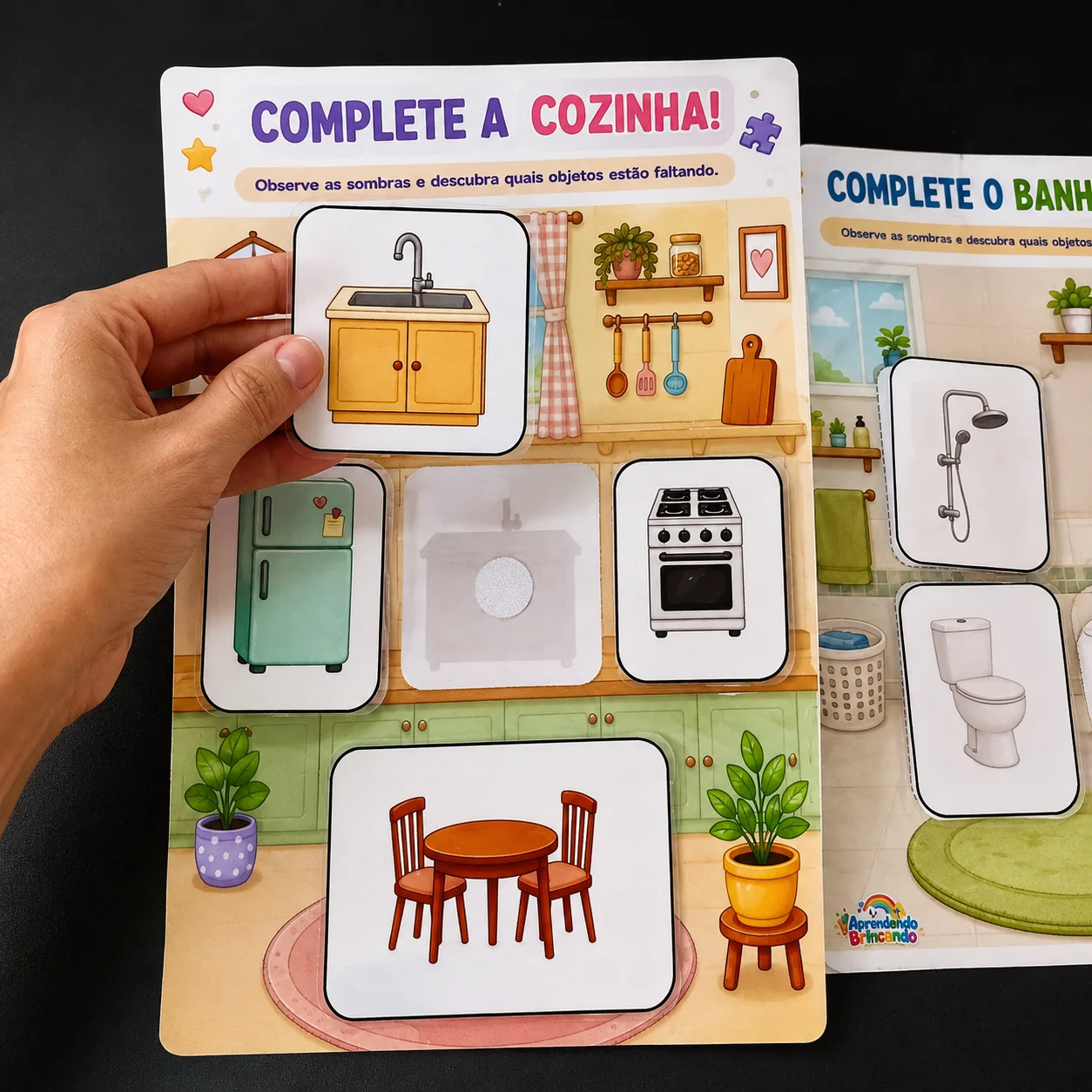 CADA COISA NO SEU LUGAR — VERSÃO PAREAMENTO — amostra 1: Recurso pedagógico de pareamento que convida a criança a observar,… CADA COISA NO SEU LUGAR — VERSÃO PAREAMENTO — amostra 1: Recurso pedagógico de pareamento que convida a criança a observar,…