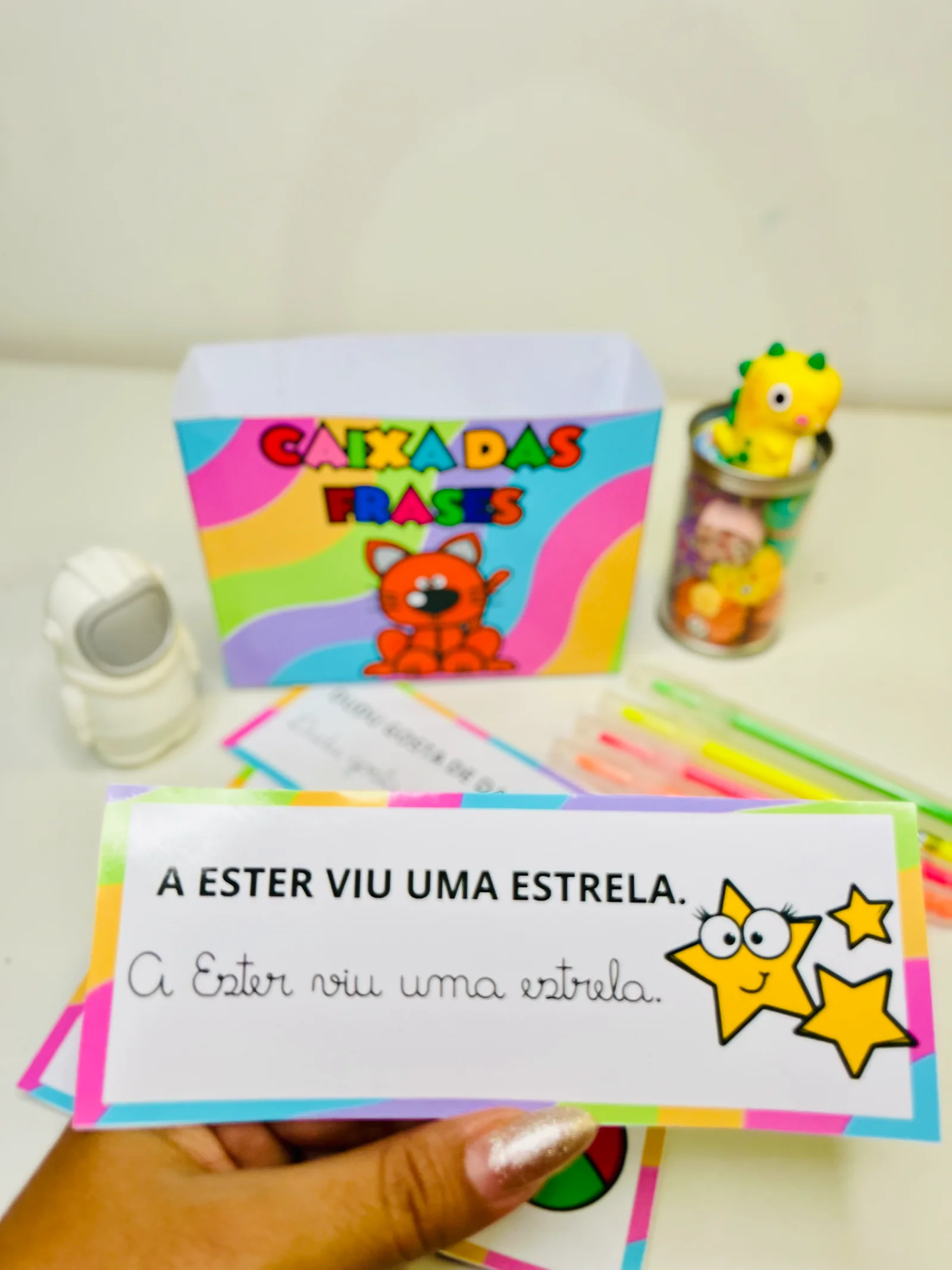 🌈 “Caixa das Frases” - ALFABETIZAÇÃO ANOS INICIAIS — amostra 4: A Caixa das Frases é um recurso pedagógico essencial para…