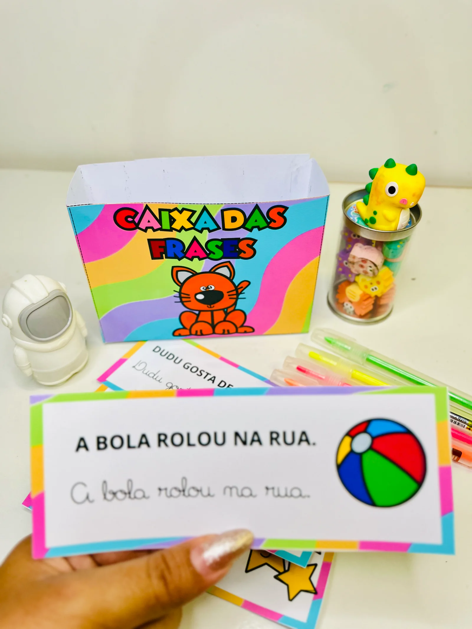 🌈 “Caixa das Frases” - ALFABETIZAÇÃO ANOS INICIAIS — amostra 6: A Caixa das Frases é um recurso pedagógico essencial para…