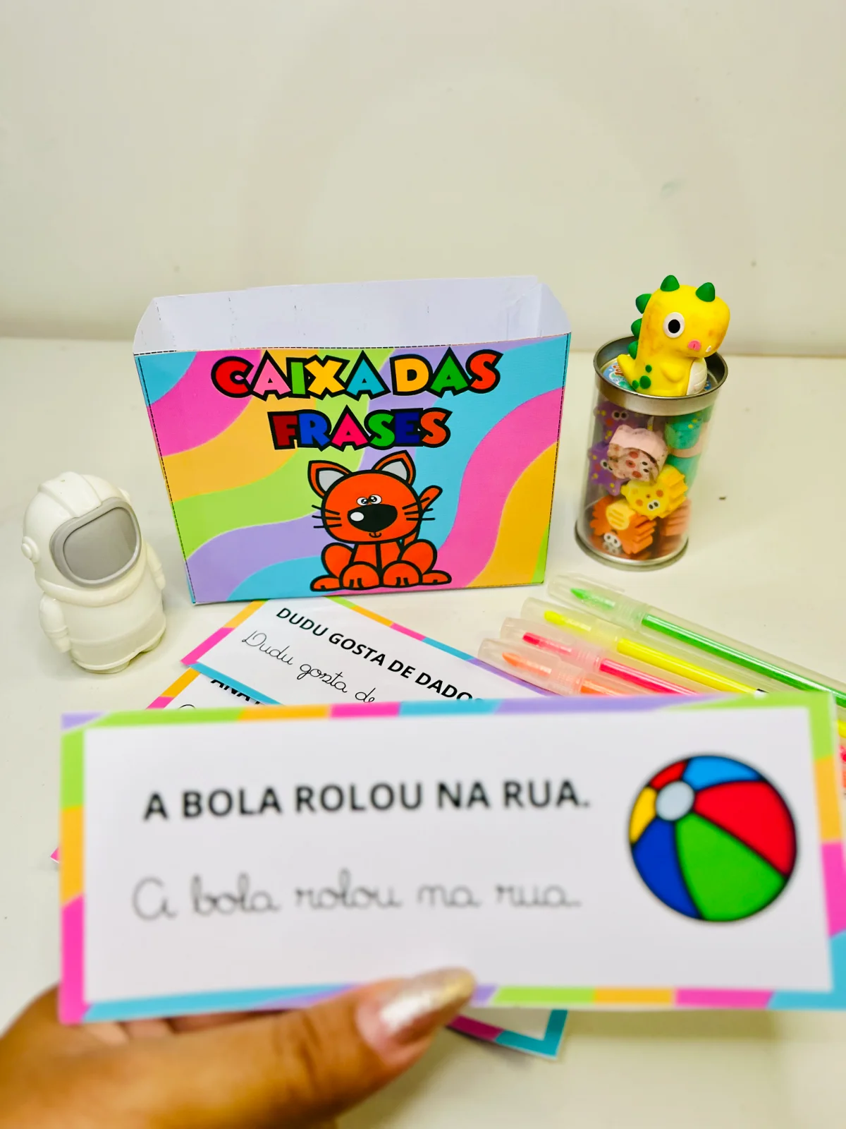 Caixa das Frases – Recurso Pedagógico para Alfabetização | Frases em Cursiva e Bastão — amostra 2: Recurso pedagógico com…