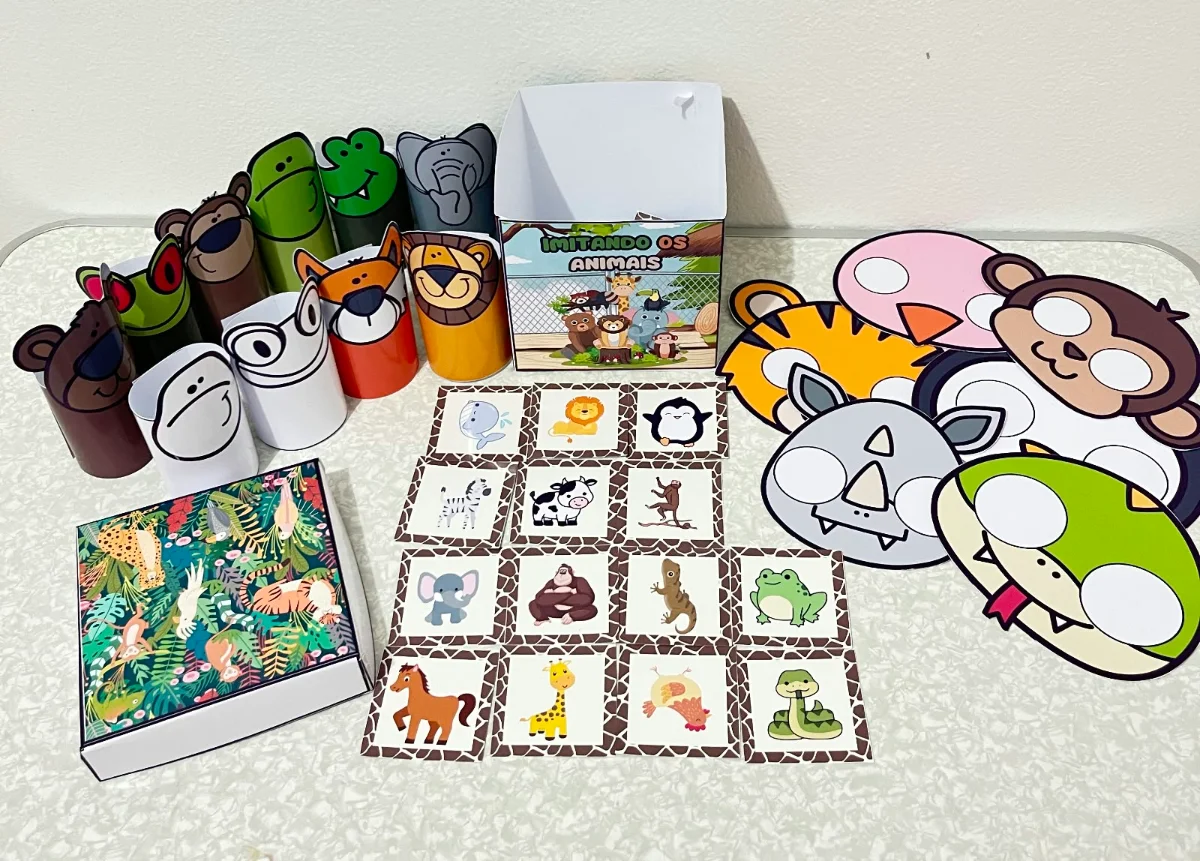 Caixa Imitando os animais — Alfabetização para Educação Infantil: O que inclui: • cards de animais com ilustrações •…