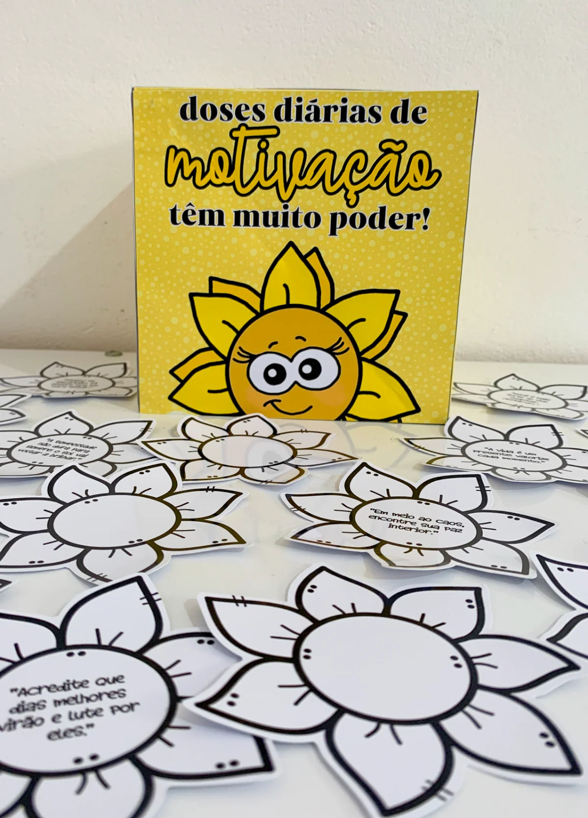 Caixa Motivacional setembro amarelo para ensino fundamental — amostra 1: Caixa com cartões motivacionais para trabalhar o…
