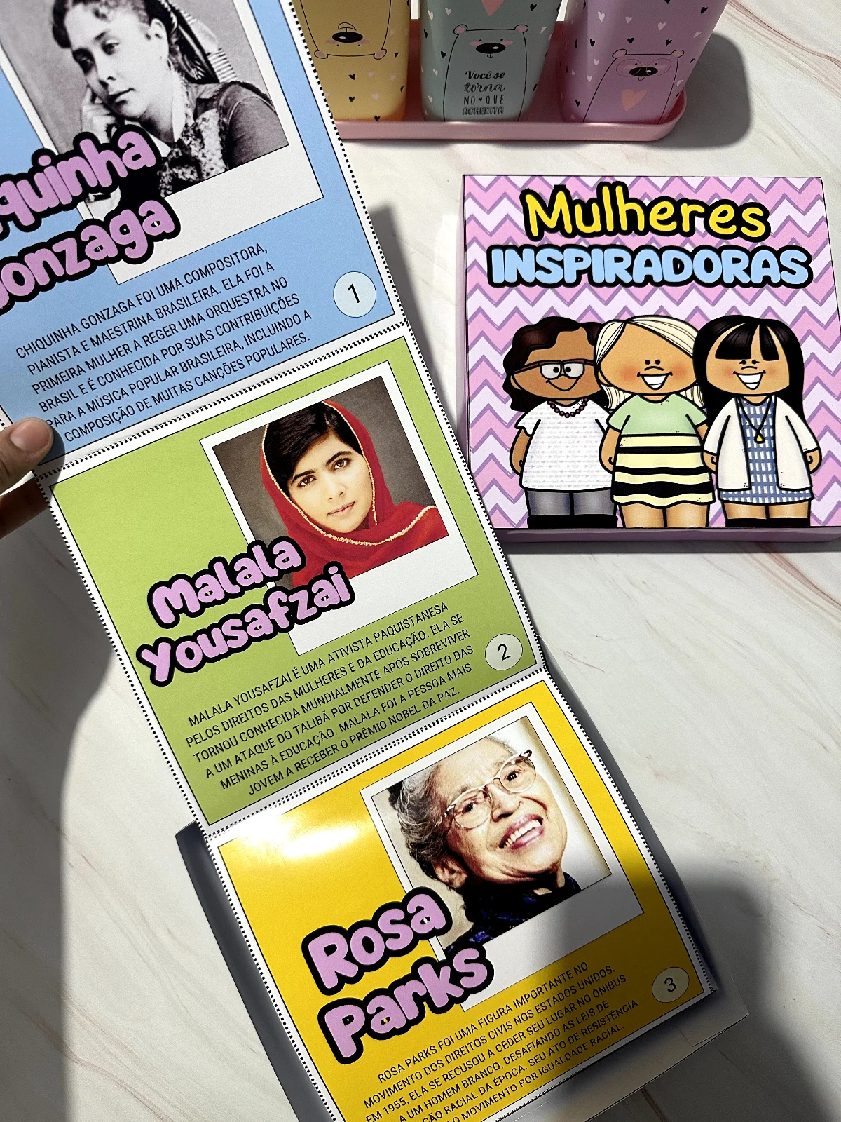 Caixa Mulheres Inspiradoras - Dia da Mulher — amostra 4: Arquivo em formato de caixa para trabalhar o tema “Dia…