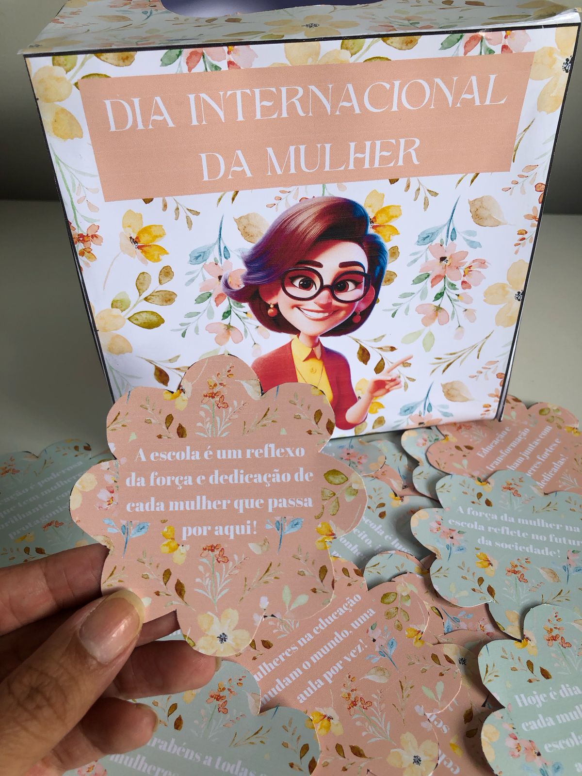 Caixa pedagõgica / caixa motivacional: dia da mulher – PDF para Imprimir — capa do material
