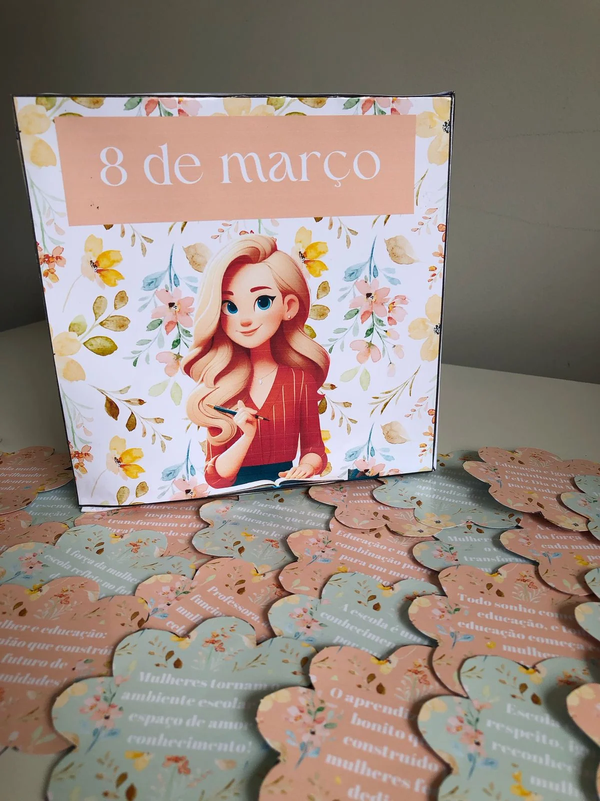 Caixa Personalizada Dia da Mulher Especial para Professoras — amostra 5: Uma linda Caixa Personalizada para o Dia…