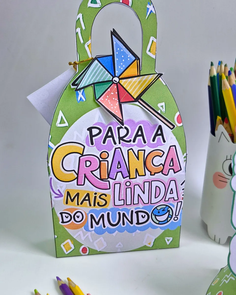 Caixinha e Viseira Para a Criança Mais Linda – Lembrancinha Dia das Crianças — amostra 3: Encante os pequenos com essa…