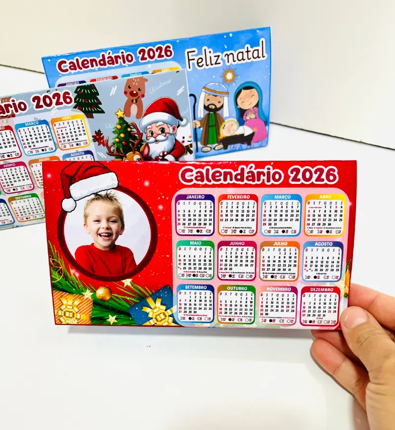 Calendário de Mesa 2026 Editável com Foto para Lembrancinha Escolar — amostra 3: Como usar na rotina escolar