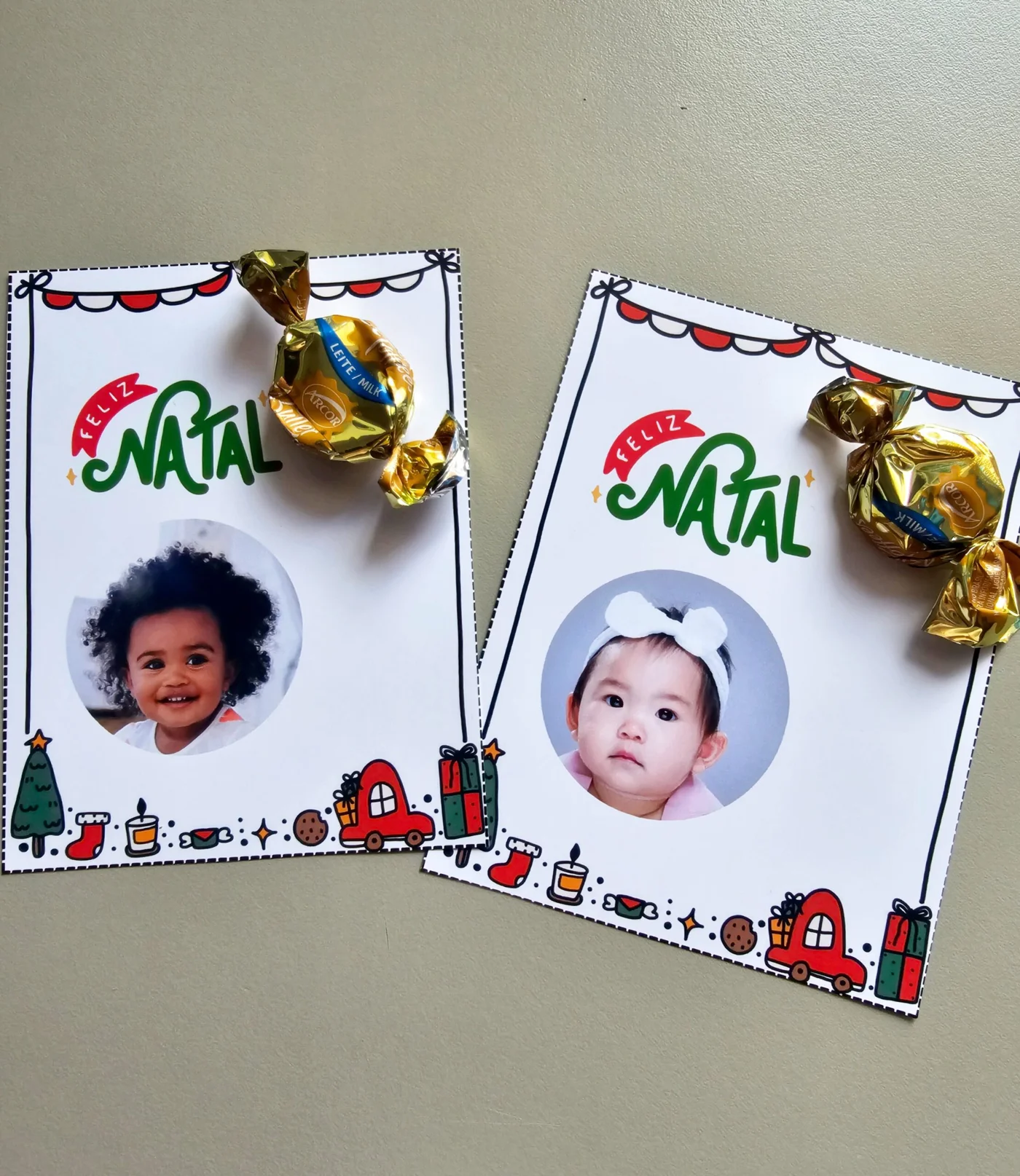 Calendário de Natal + cartão editável — amostra 1: Calendário de 2026 com tema natalino e um cartão do mesmo estilo