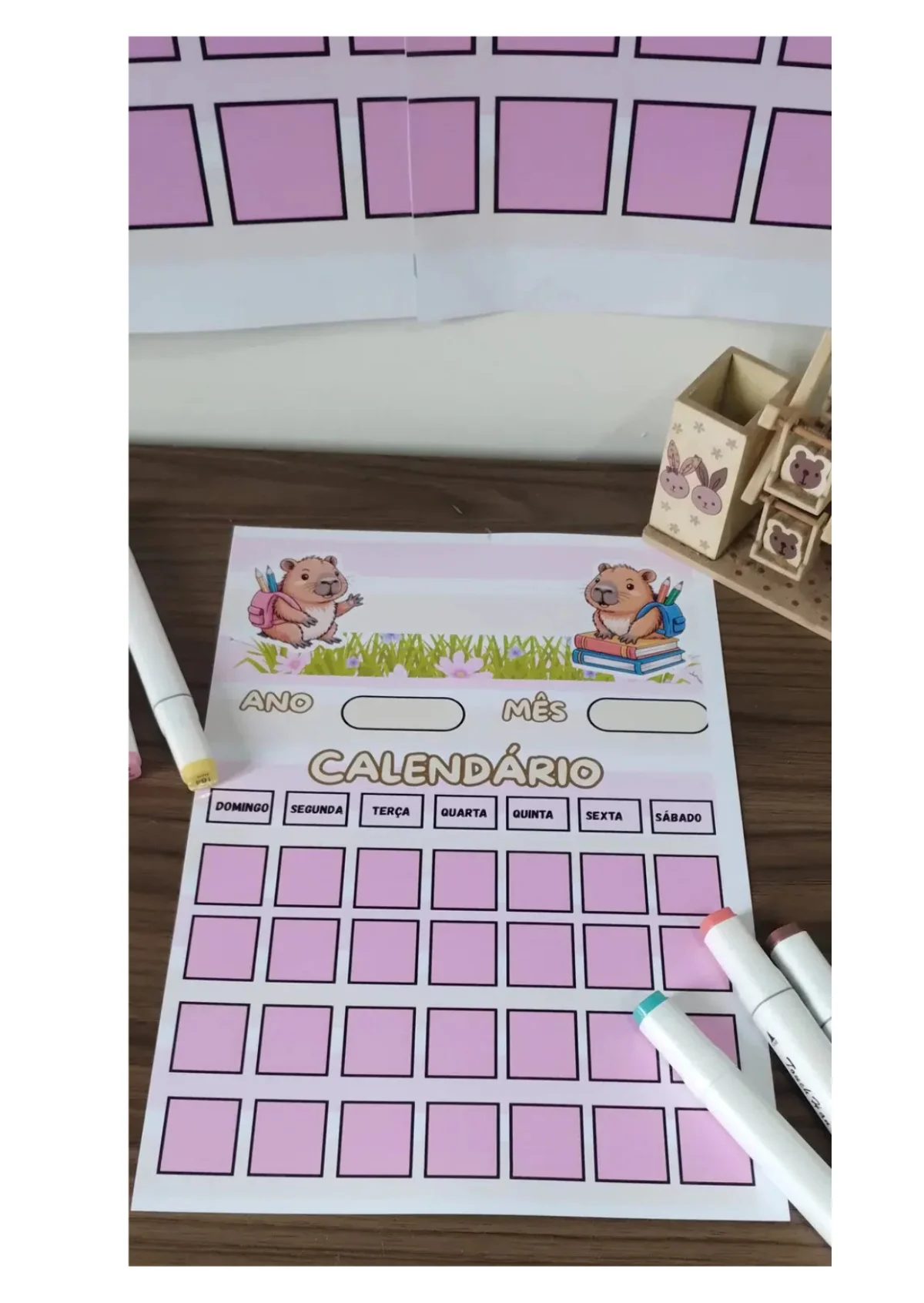 calendário pedagógico permanente para sala de aula tema capivara — capa do material