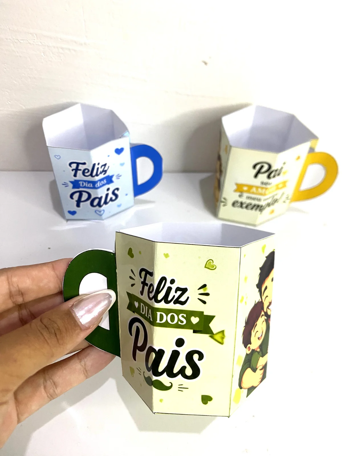 Caneca Dia dos Pais – PDF para Imprimir | Educação Infantil — amostra 1: O arquivo contém: