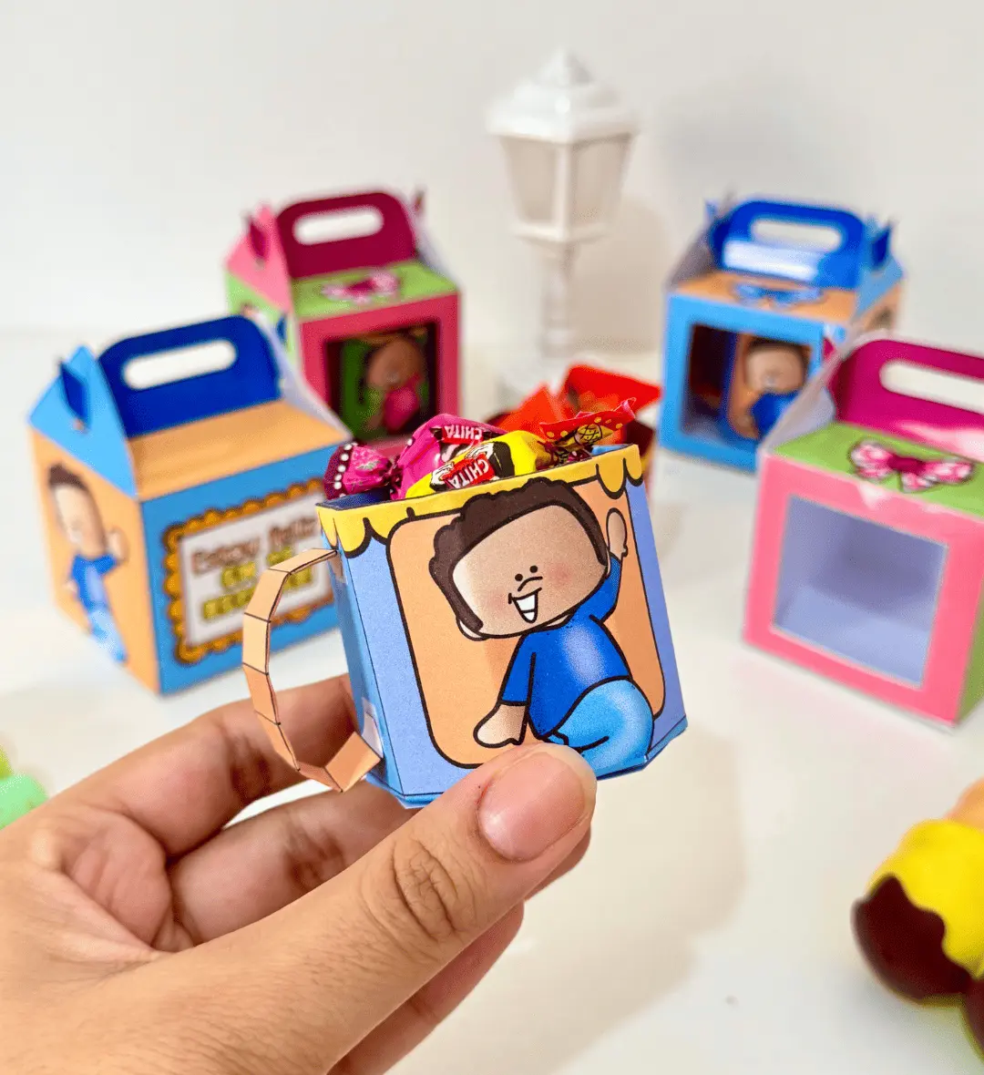 Caneca Volta às Aulas em PDF para Lembrancinha — amostra 1: Caneca Volta às Aulas: uma lembrancinha para acolher a turma