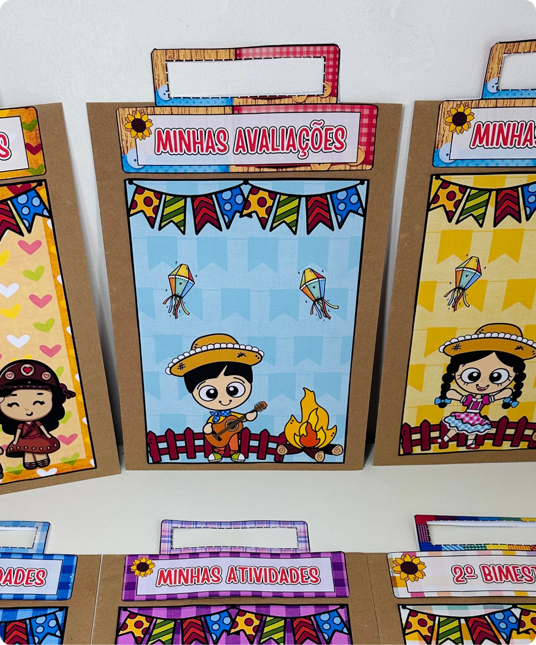 Capas de festa junina para imprimir — amostra 3: Quais opções aparecem no arquivo