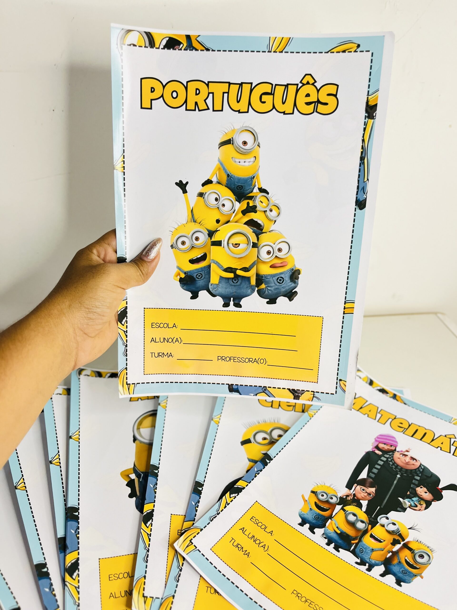 Capas para cadernos minions | Educação Infantil e Anos Iniciais — amostra 1: Sobre o CAPAS PARA CADERNOS MINIONS Capas para cadernos minions | Educação Infantil e Anos Iniciais — amostra 1: Sobre o CAPAS PARA CADERNOS MINIONS