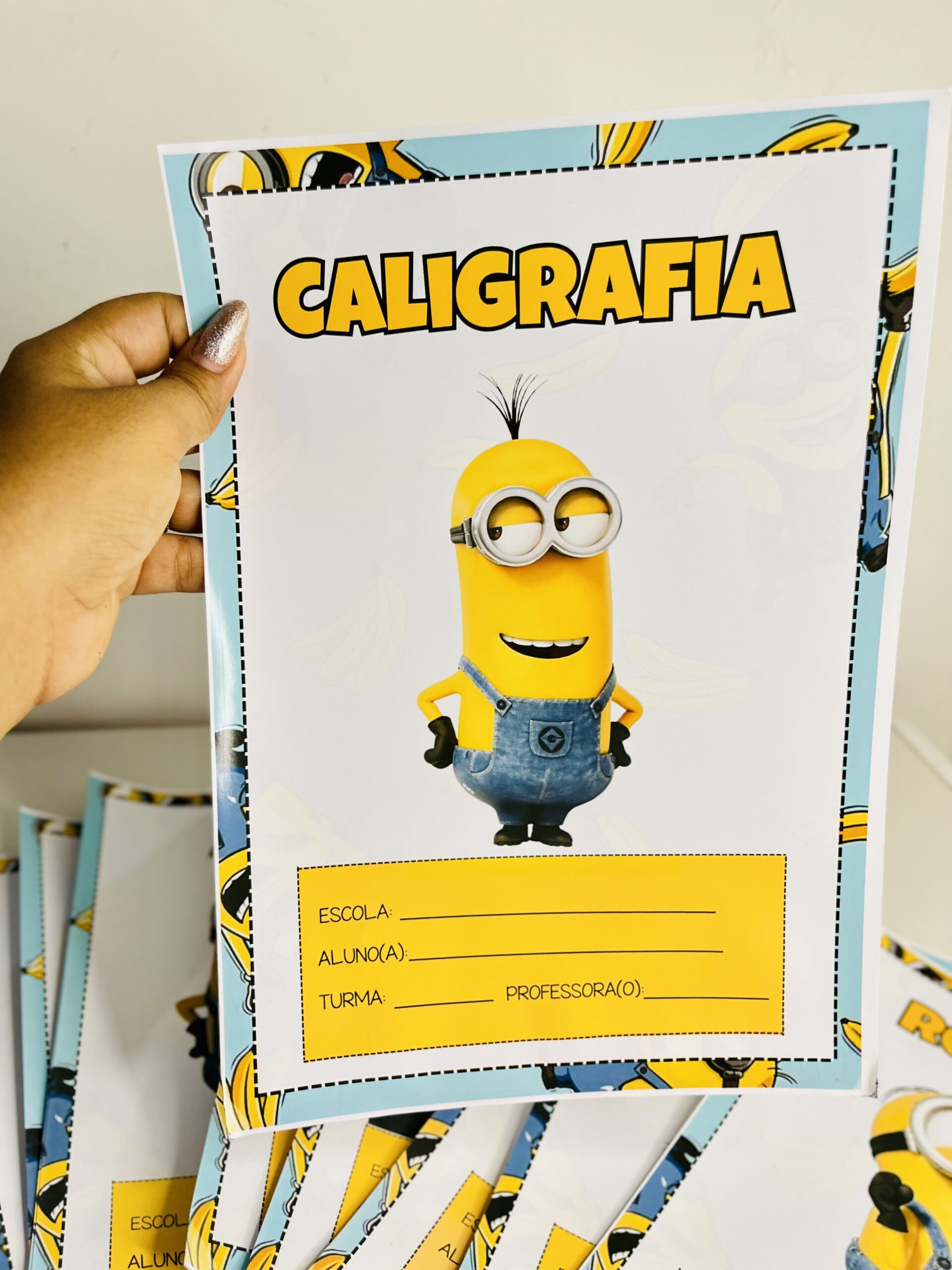 Capas para cadernos minions | Educação Infantil e Anos Iniciais — amostra 3: Formato e entrega Capas para cadernos minions | Educação Infantil e Anos Iniciais — amostra 3: Formato e entrega