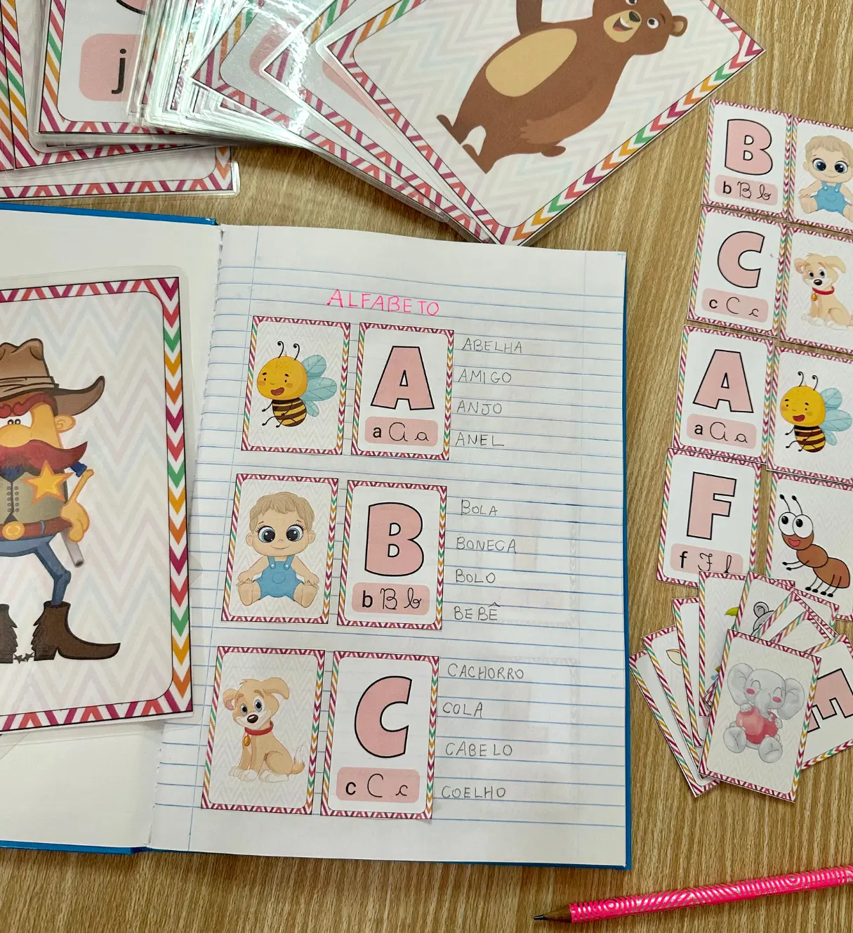 Cards do Alfabeto para Pareamento de Letras e Imagens — amostra 2: O que vem no material