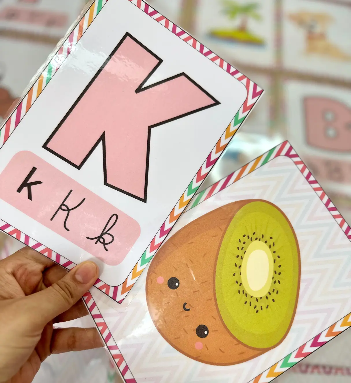 Cards do Alfabeto para Pareamento de Letras e Imagens — amostra 3: Como usar os cards em sala de aula