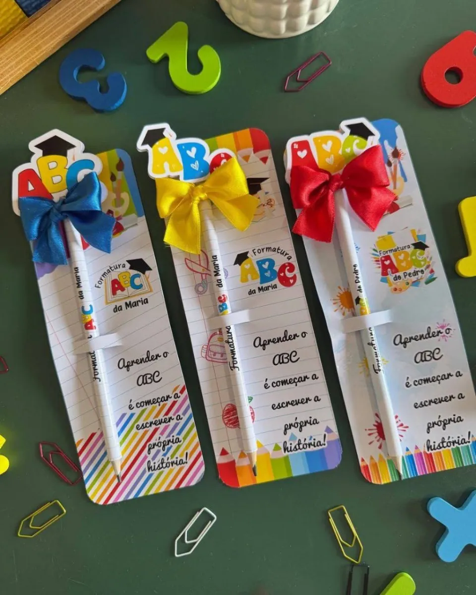 Cards pra lápis+ adesivo de lápis Formatura ABC — Outros para Educação Infantil: Encerre o Ano Letivo com uma Lembrancinha…