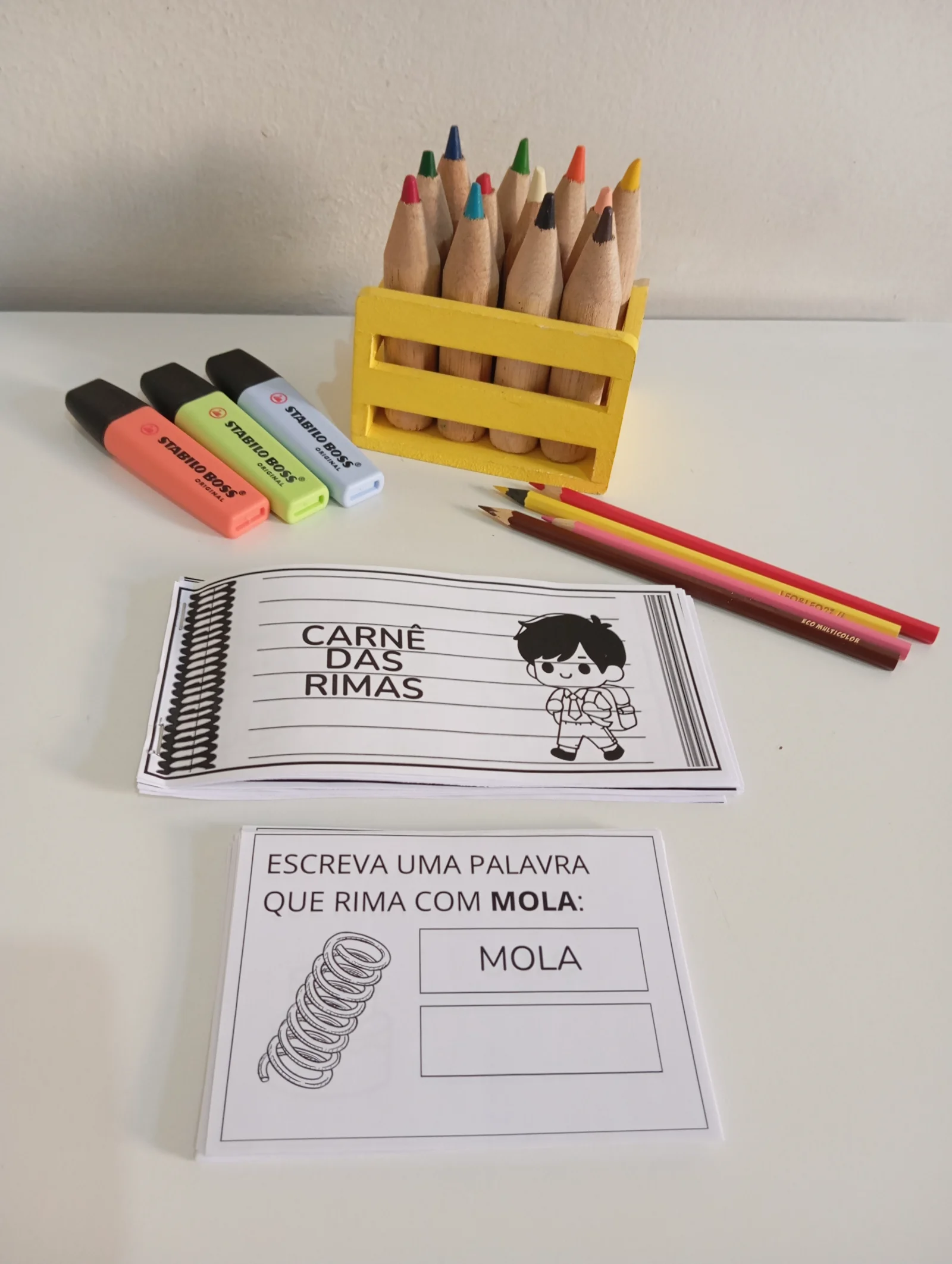 Carnê das Rimas – Atividade Lúdica de Alfabetização — amostra 4: Enquanto o Carnê das Rimas oferece atividades educativas…