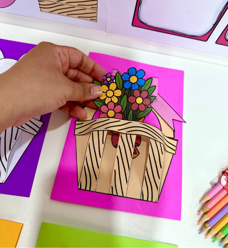 Cartão 3D Dia das Mães: Cesto de Flores para Imprimir — amostra 3: Como usar em sala de aula