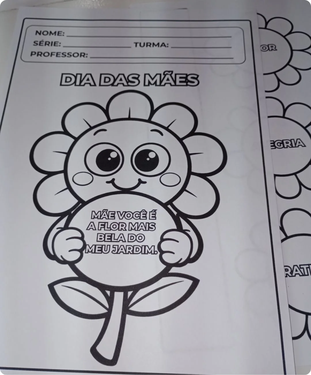 Cartão de flor para imprimir — Dia das Mães, Educação Infantil — amostra 2: Como conduzir a atividade em sala