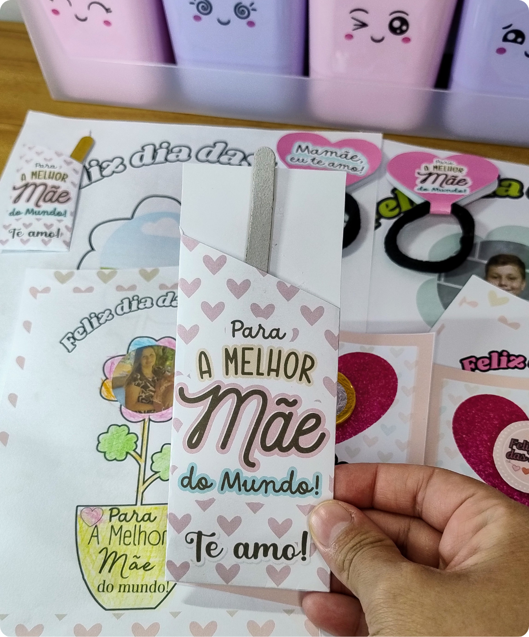 Cartão de flor para imprimir no Dia das Mães — amostra 5: Prepare uma proposta de carinho para o Dia das Mães com cartão de…